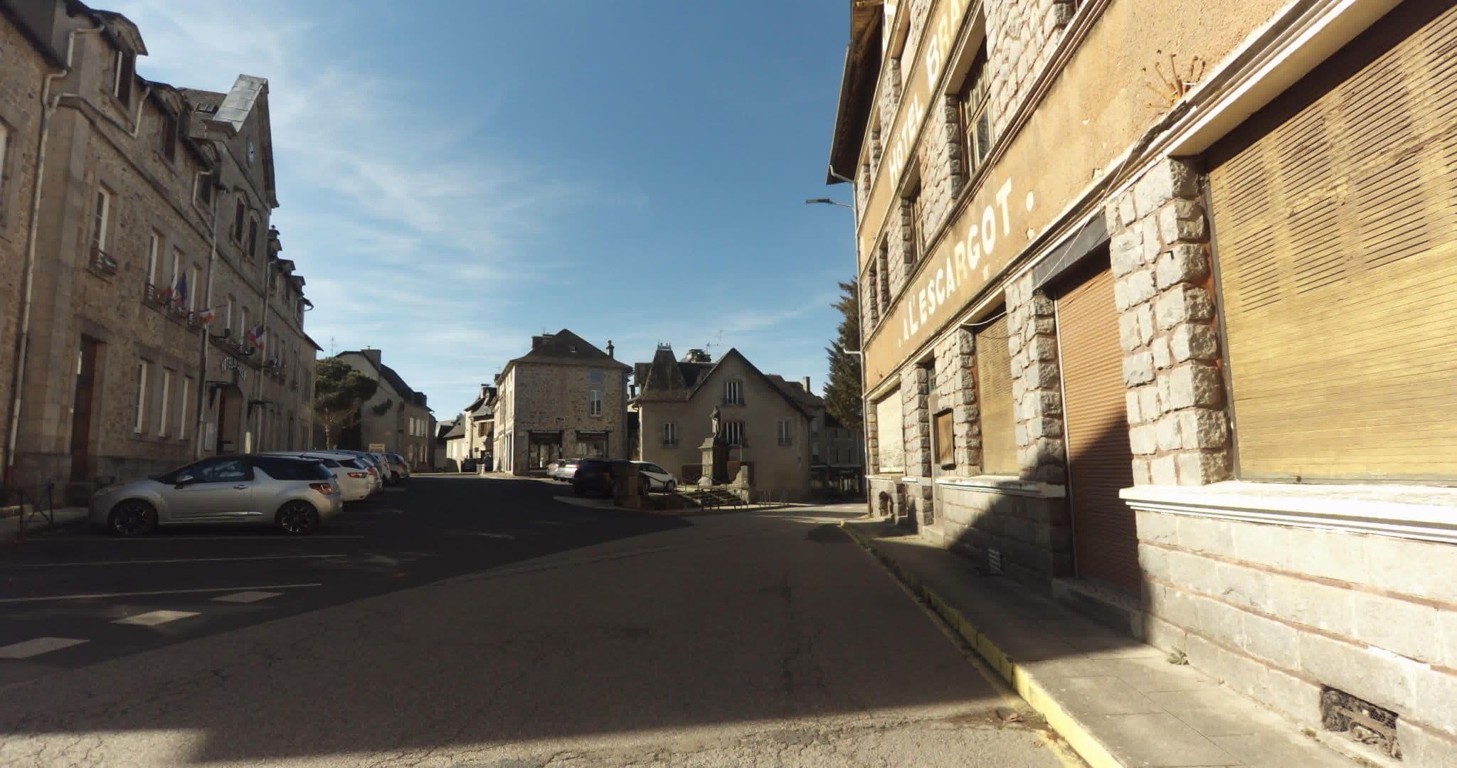 Street view near Hôtel de l'Escargot, Champagnac — © sogefi (CC BY-SA · Mapillary)