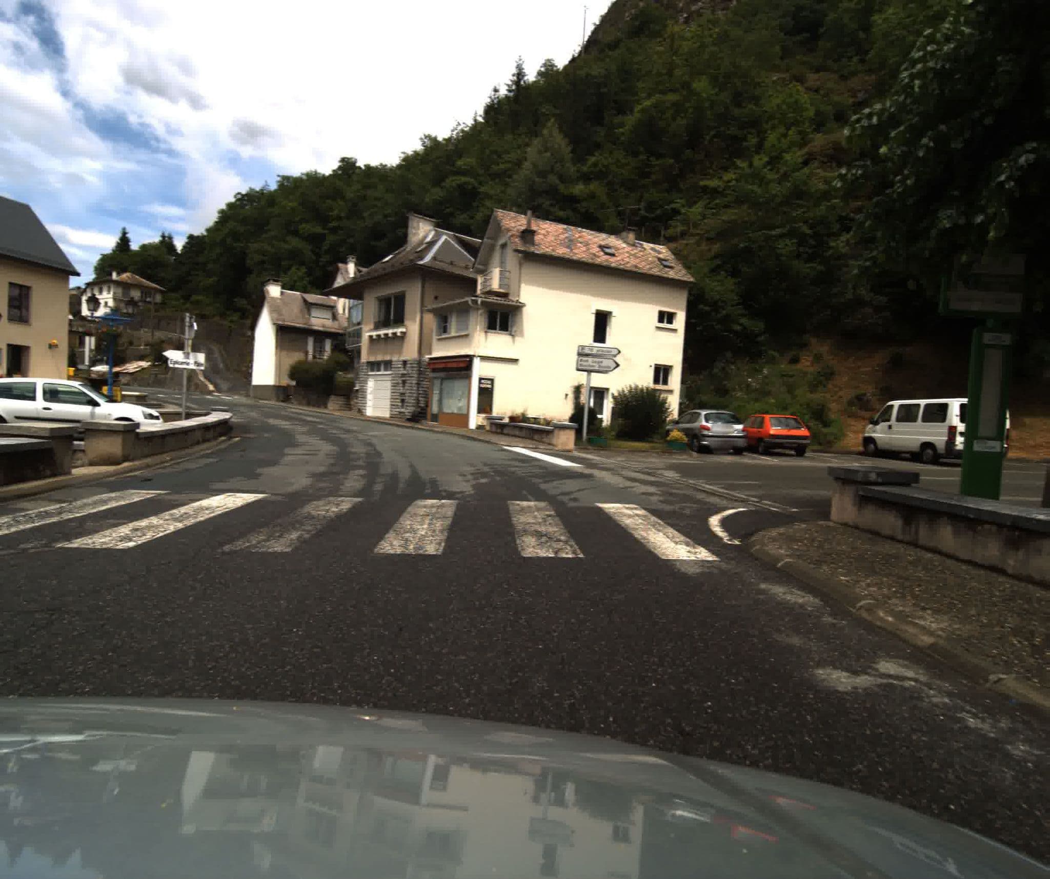 Street view near Résidence les 3 cirques, Luz-Saint-Sauveur — © sogefi (CC BY-SA · Mapillary)