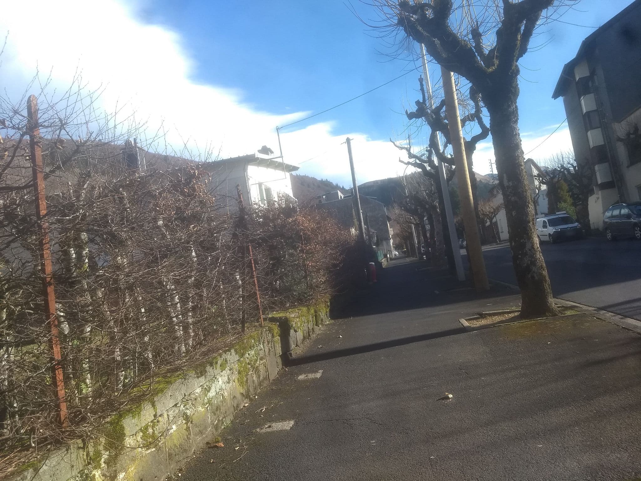 Street view near Appartement les Domes, Mont-Dore — © kritic (CC BY-SA · Mapillary)