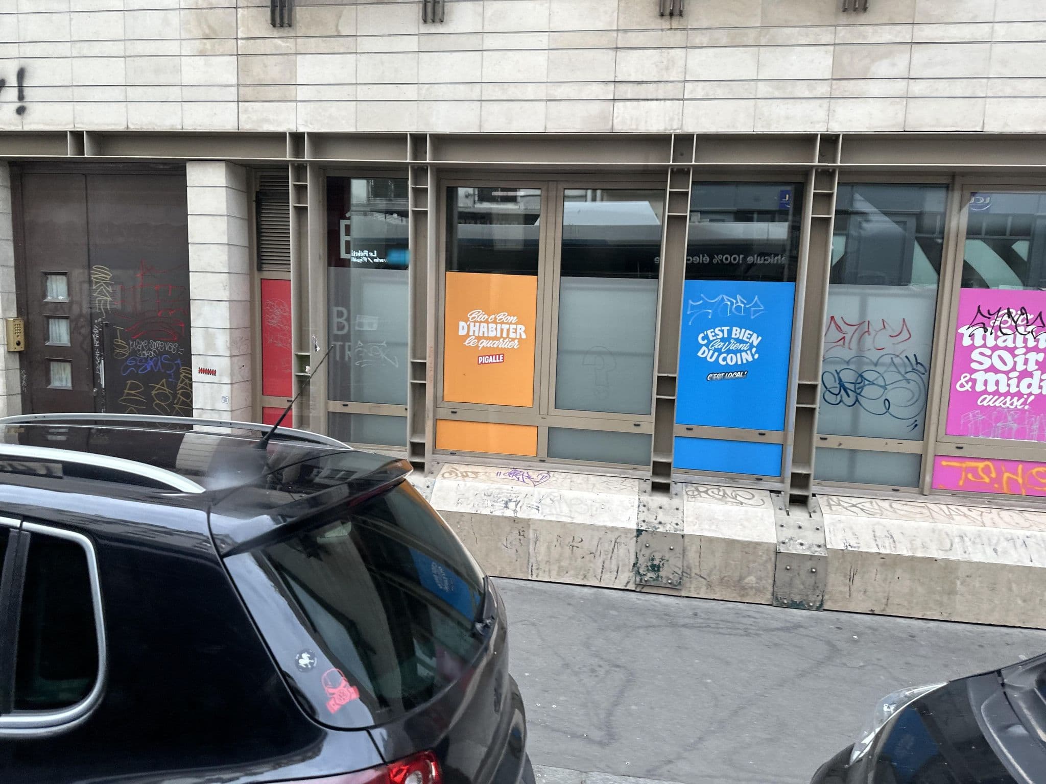 Street view near Le Pigalle, Paris 09 Opéra — © amaiman (CC BY-SA · Mapillary)