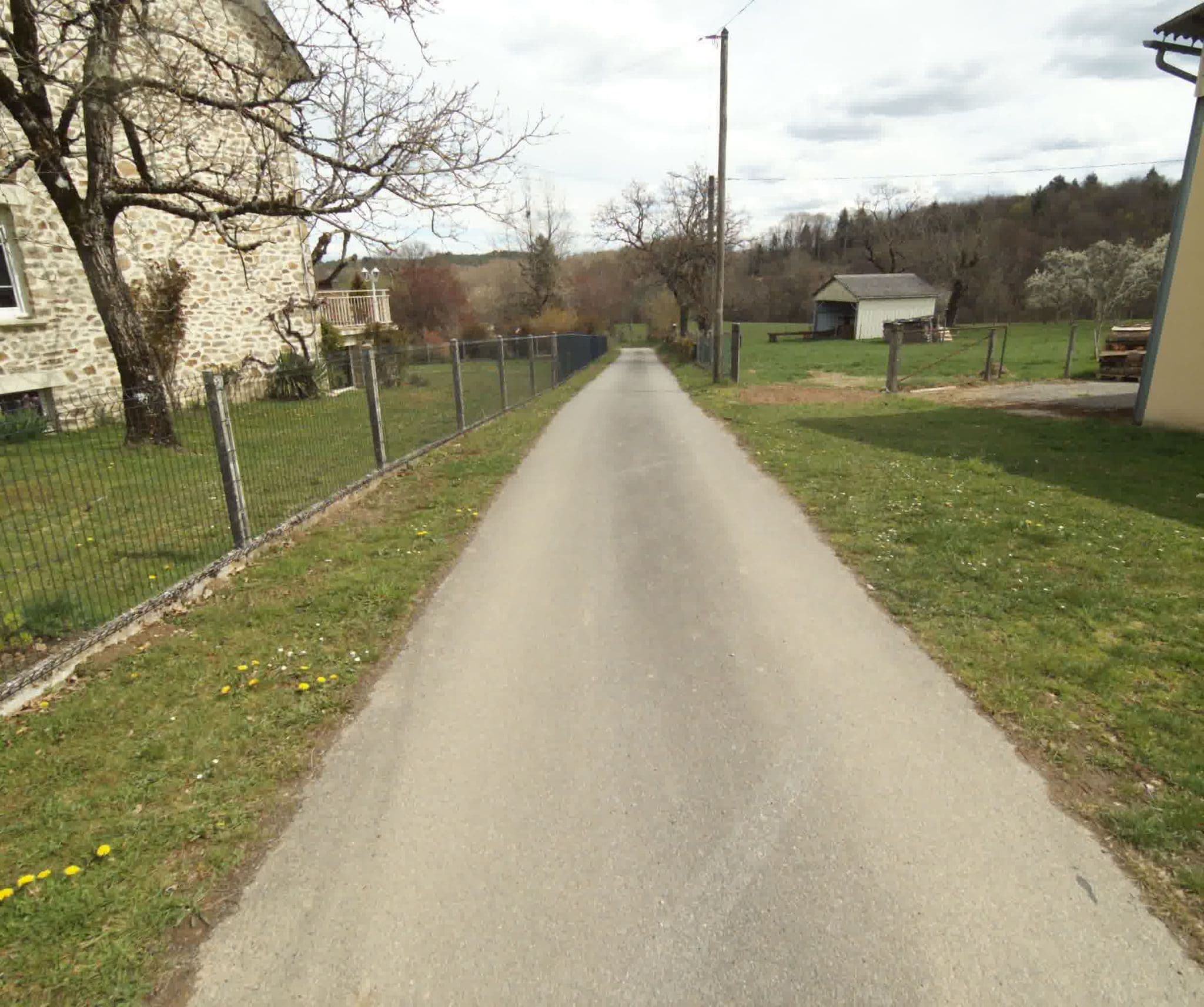 Street view near Rouget Hubert, Laguenne — © sogefi (CC BY-SA · Mapillary)