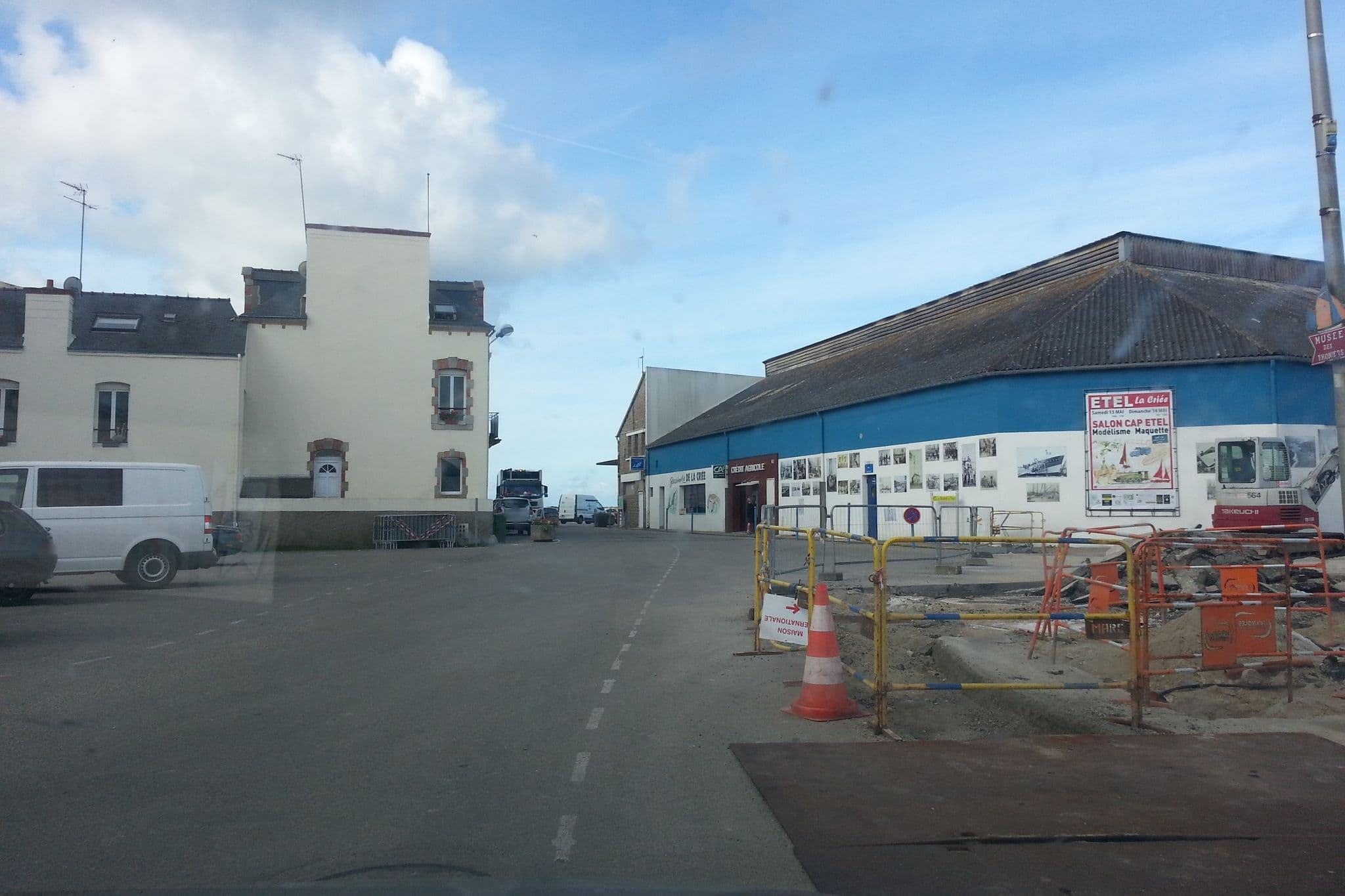 Street view near La Bulle d'Etel, chambres & Spa, Étel — © c2ic (CC BY-SA · Mapillary)
