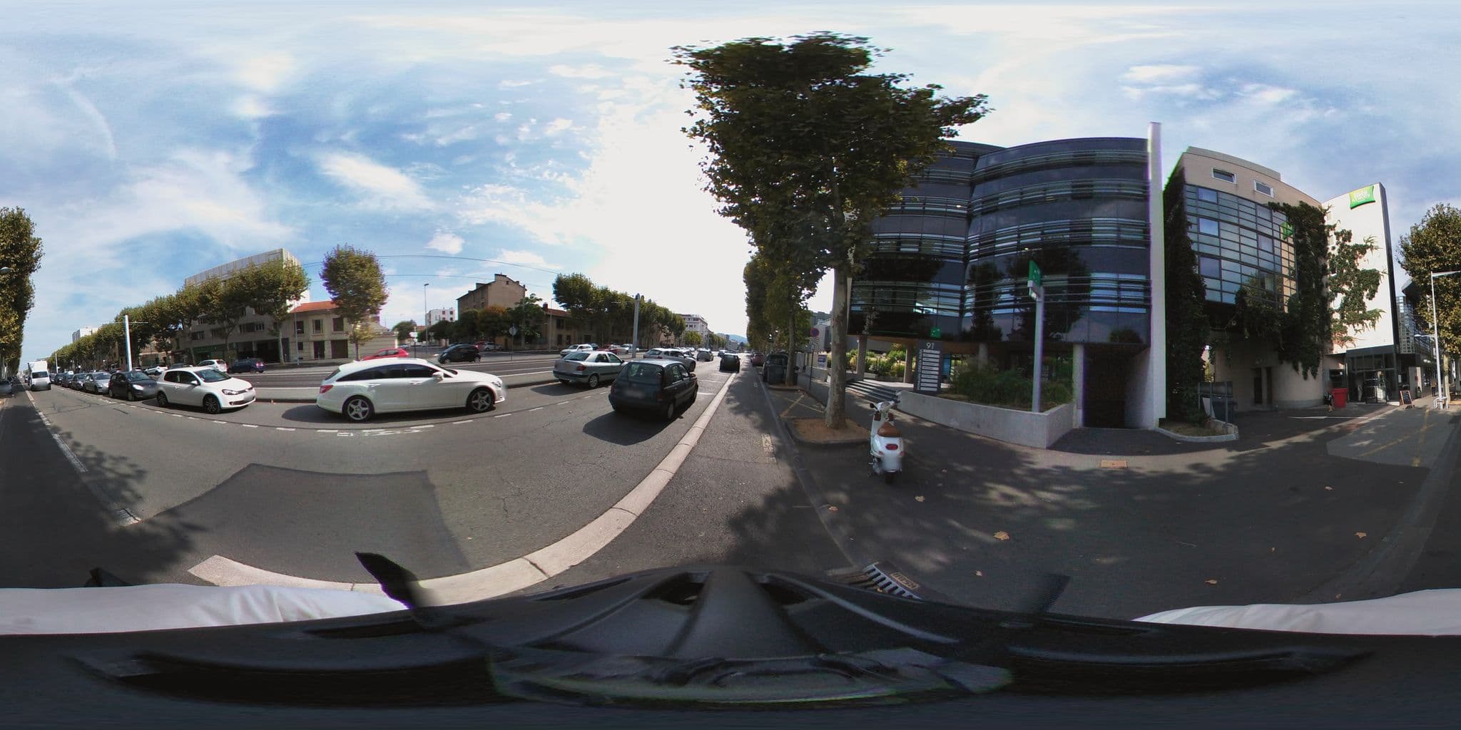 Street view near Centre République - ELSAN, Clermont-Ferrand — © simon_geovelo (CC BY-SA · Mapillary)