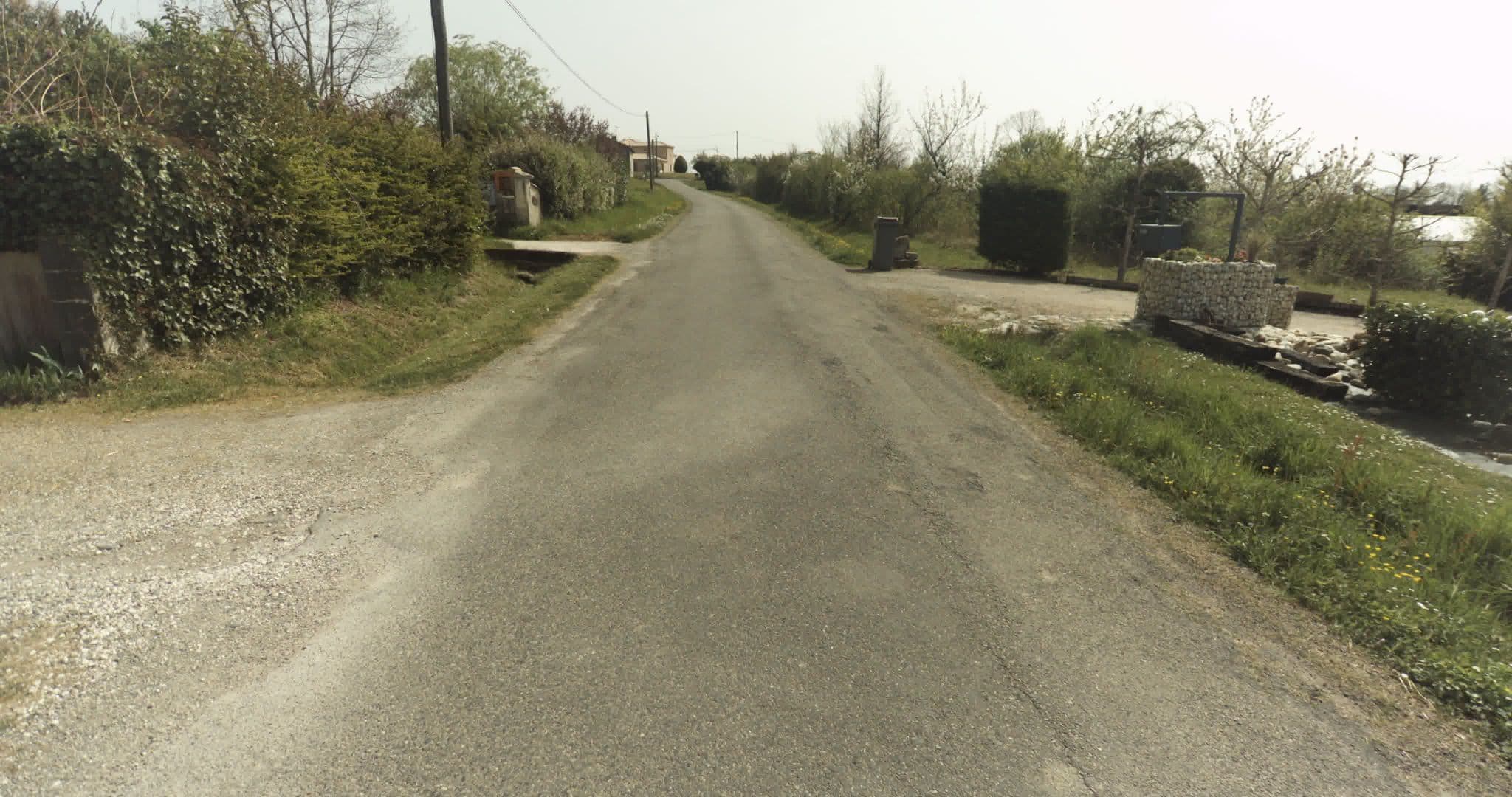 Street view near Chambres d'Hôtes du Vignoble, Moissac — © sogefi (CC BY-SA · Mapillary)