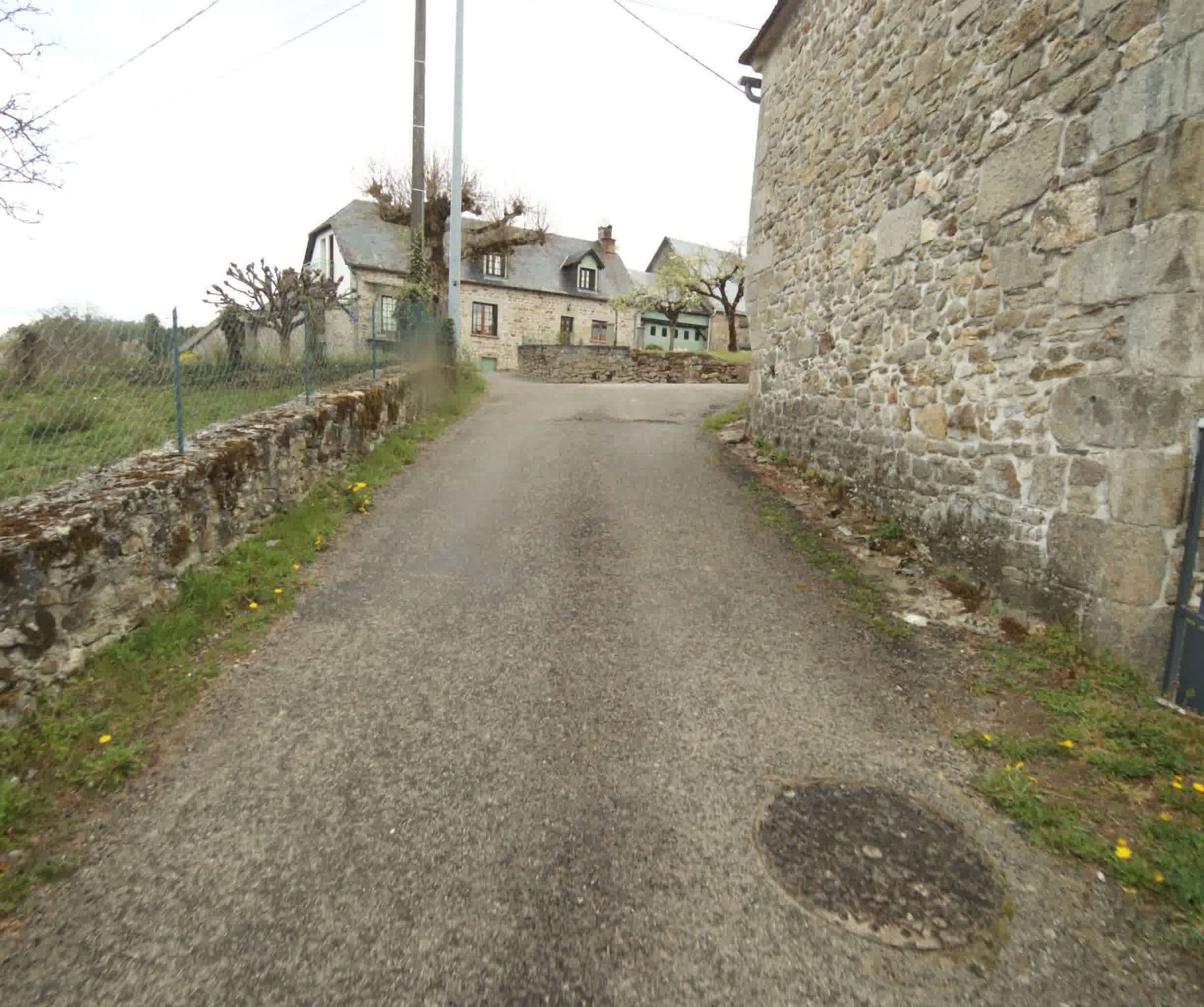 Street view near Domaine du Salabert, Laguenne — © sogefi (CC BY-SA · Mapillary)
