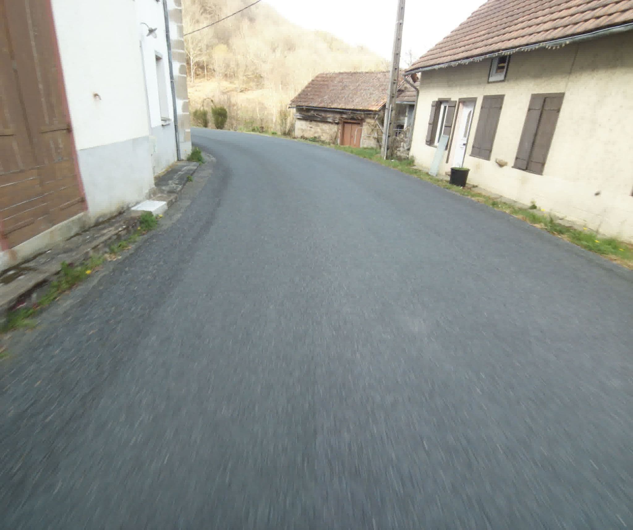 Street view near La Rosabelle, Naves — © sogefi (CC BY-SA · Mapillary)