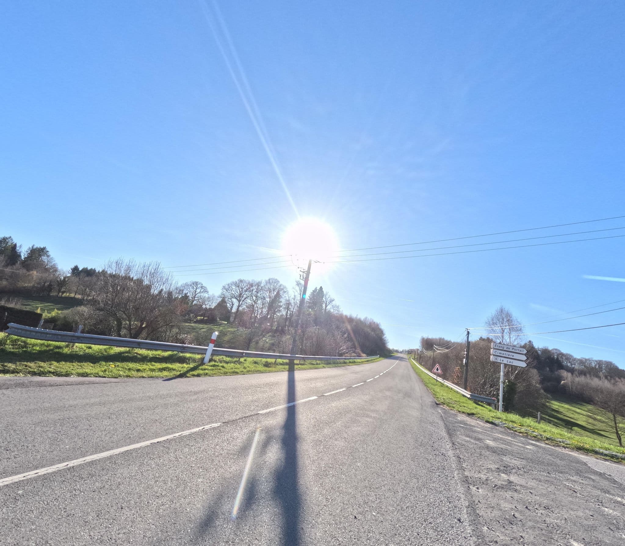 Street view near Fondation Claude Pompidou, Treignac — © valentinb (CC BY-SA · Mapillary)