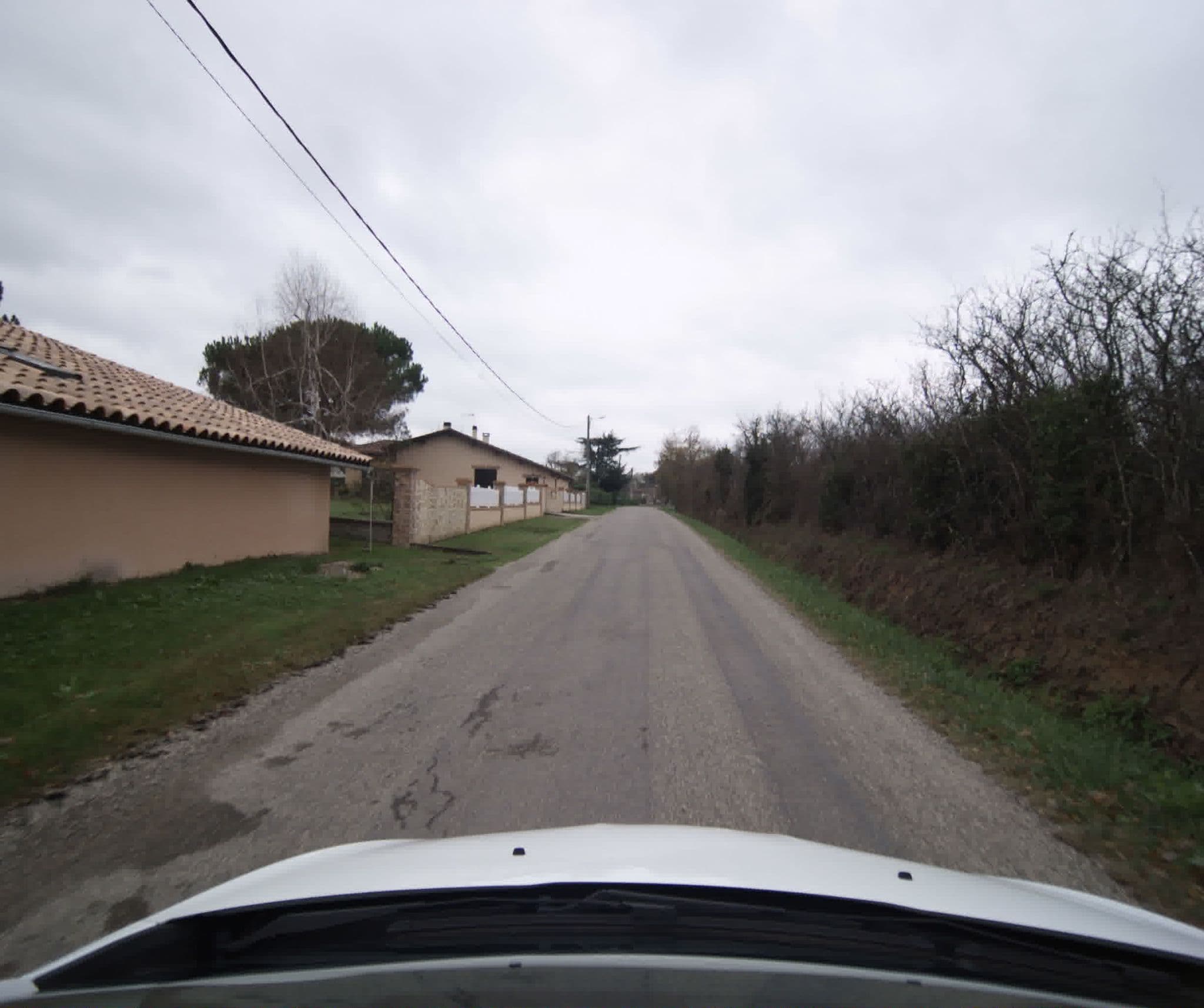 Street view near Gîte l' Oliu de l' Oustalet, Castelsarrasin — © sogefi (CC BY-SA · Mapillary)