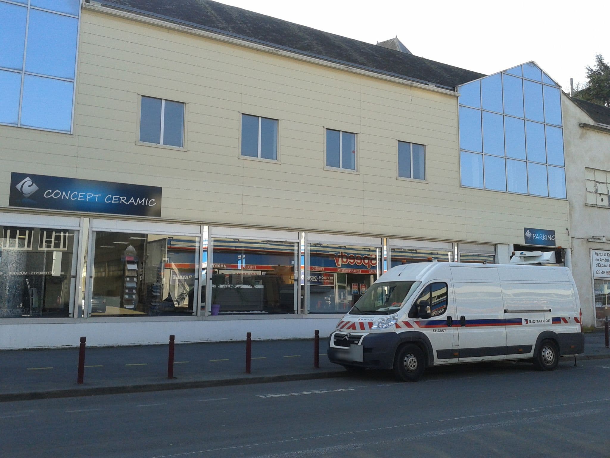 Street view near Citea Poitiers, Poitiers — © frem (CC BY-SA · Mapillary)