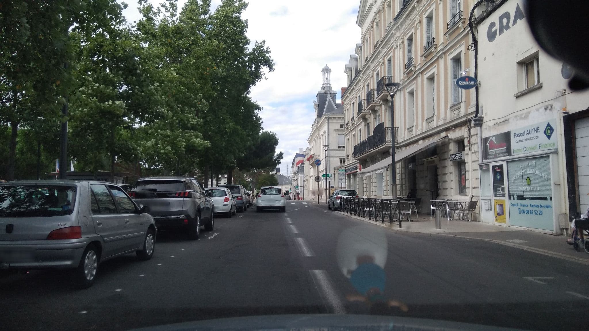 Street view near Moderne la Charmille Hôtel, Châtellerault — © monsieur_a (CC BY-SA · Mapillary)