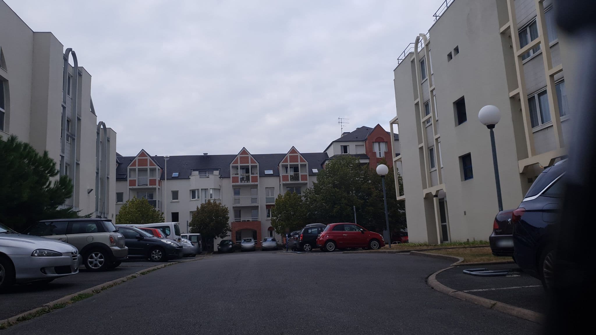 Street view near Hotel Inn Design Tours, La Riche — © mattboll (CC BY-SA · Mapillary)