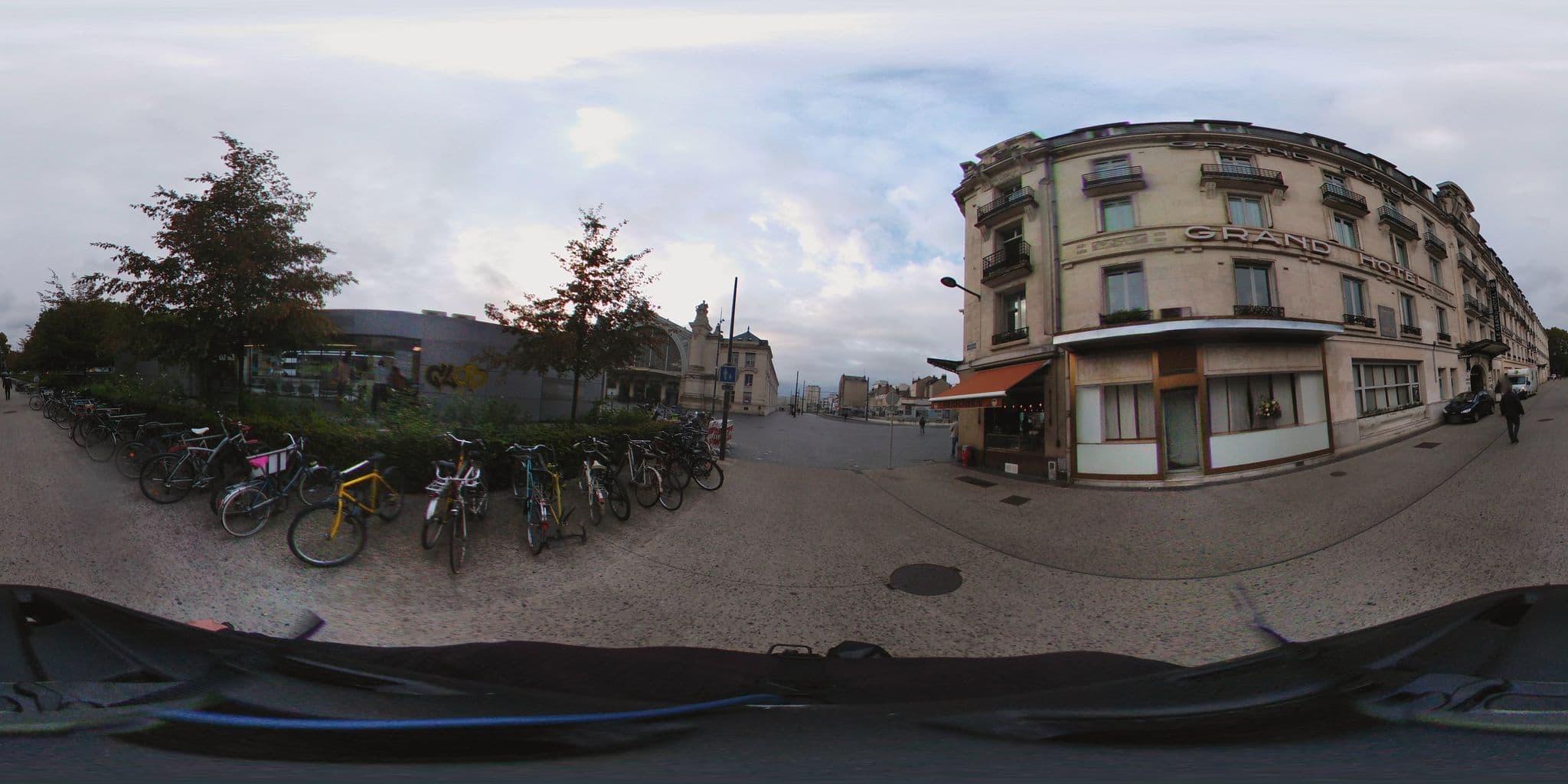 Street view near Le Grand Hôtel de Tours, Tours — © monsieur_a (CC BY-SA · Mapillary)