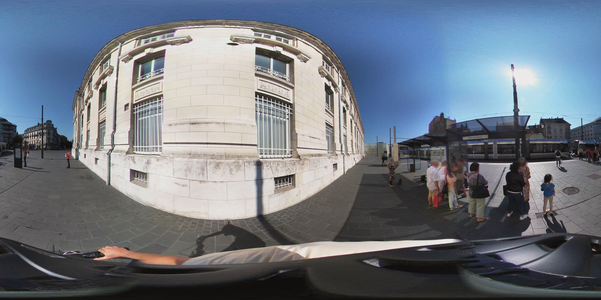 Street view near Charifi Khoub Mansour, Tours — © monsieur_a (CC BY-SA · Mapillary)