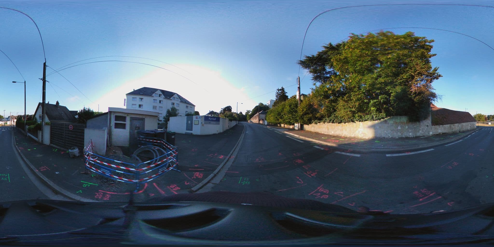 Street view near Kyriad Tours, Joué-lès-Tours — © monsieur_a (CC BY-SA · Mapillary)