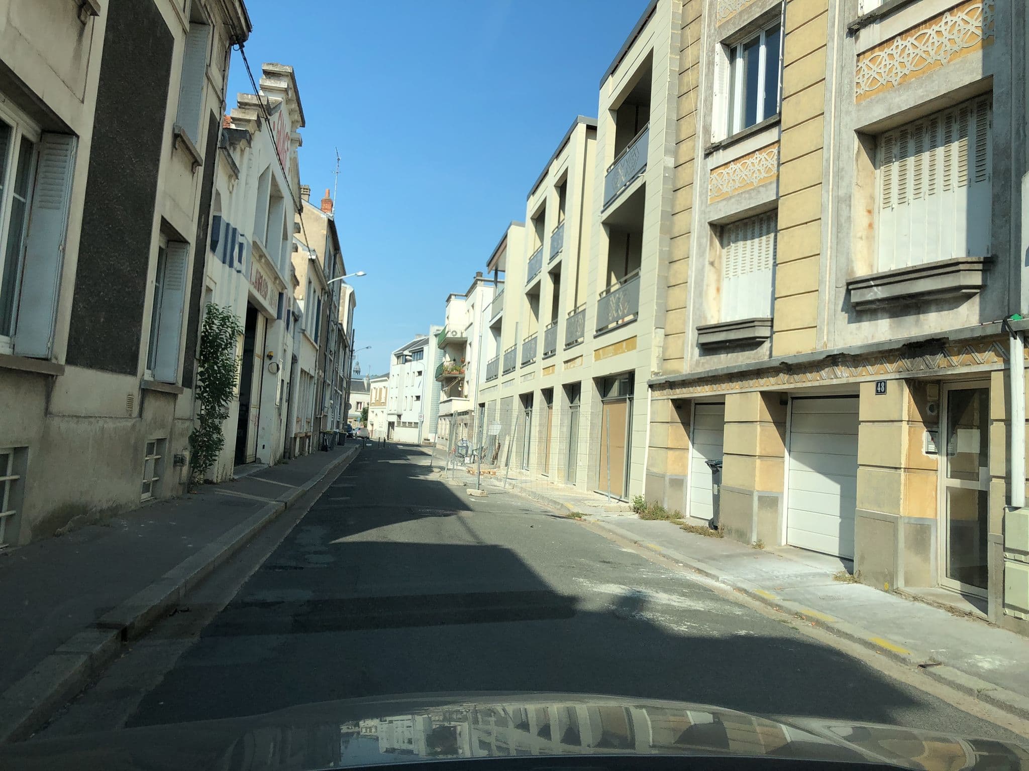 Street view near Appotel Rempart, Tours — © cyrille37 (CC BY-SA · Mapillary)