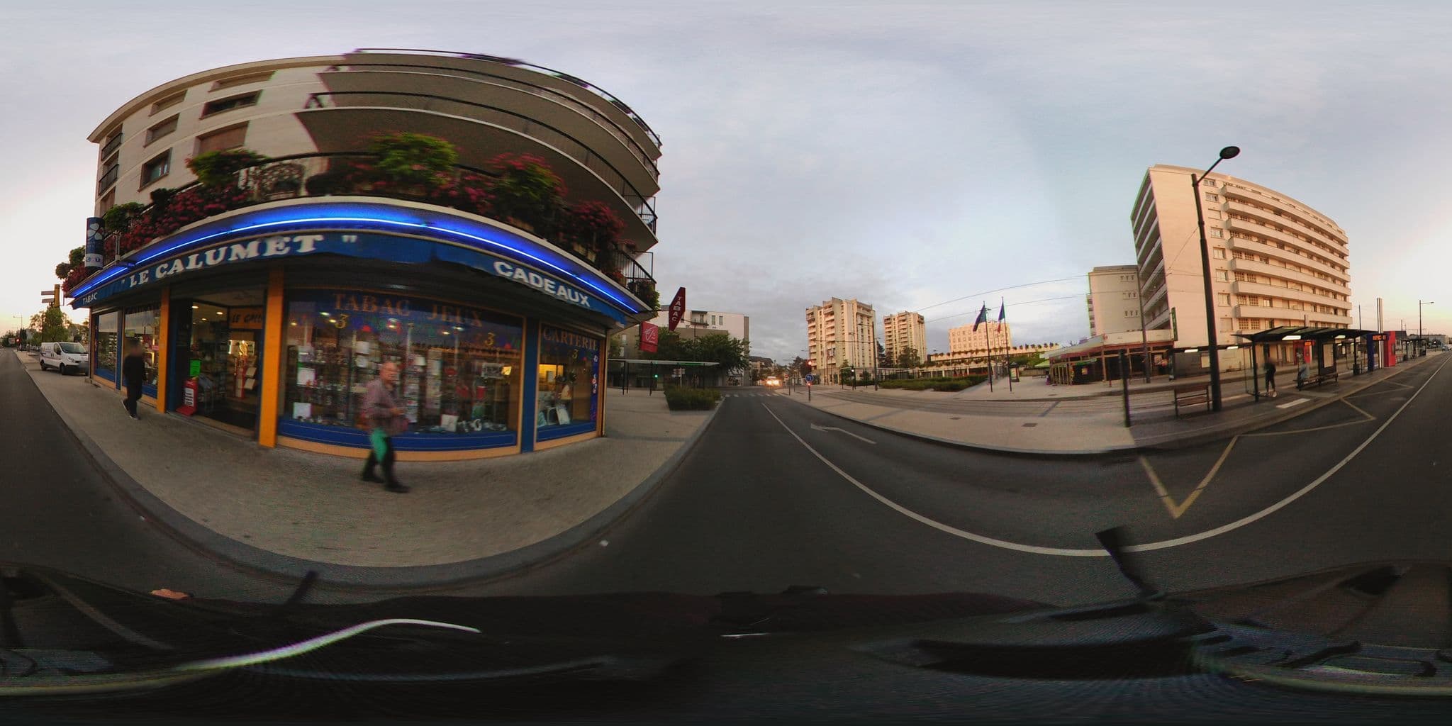 Street view near Hôtel Premiere Classe, Joué-lès-Tours — © monsieur_a (CC BY-SA · Mapillary)