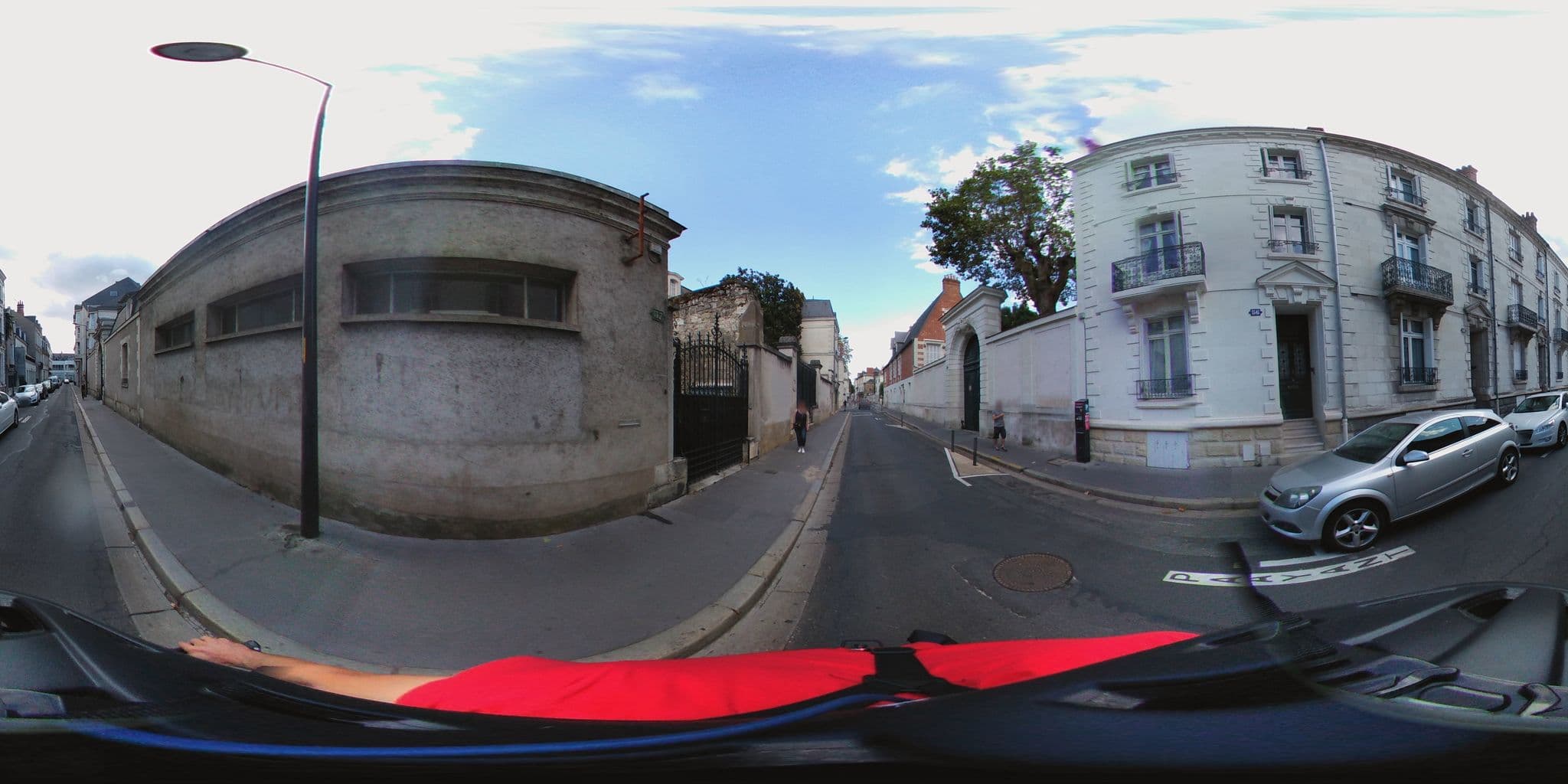 Street view near Appartement de Standing à Tours Centre, La Riche — © monsieur_a (CC BY-SA · Mapillary)