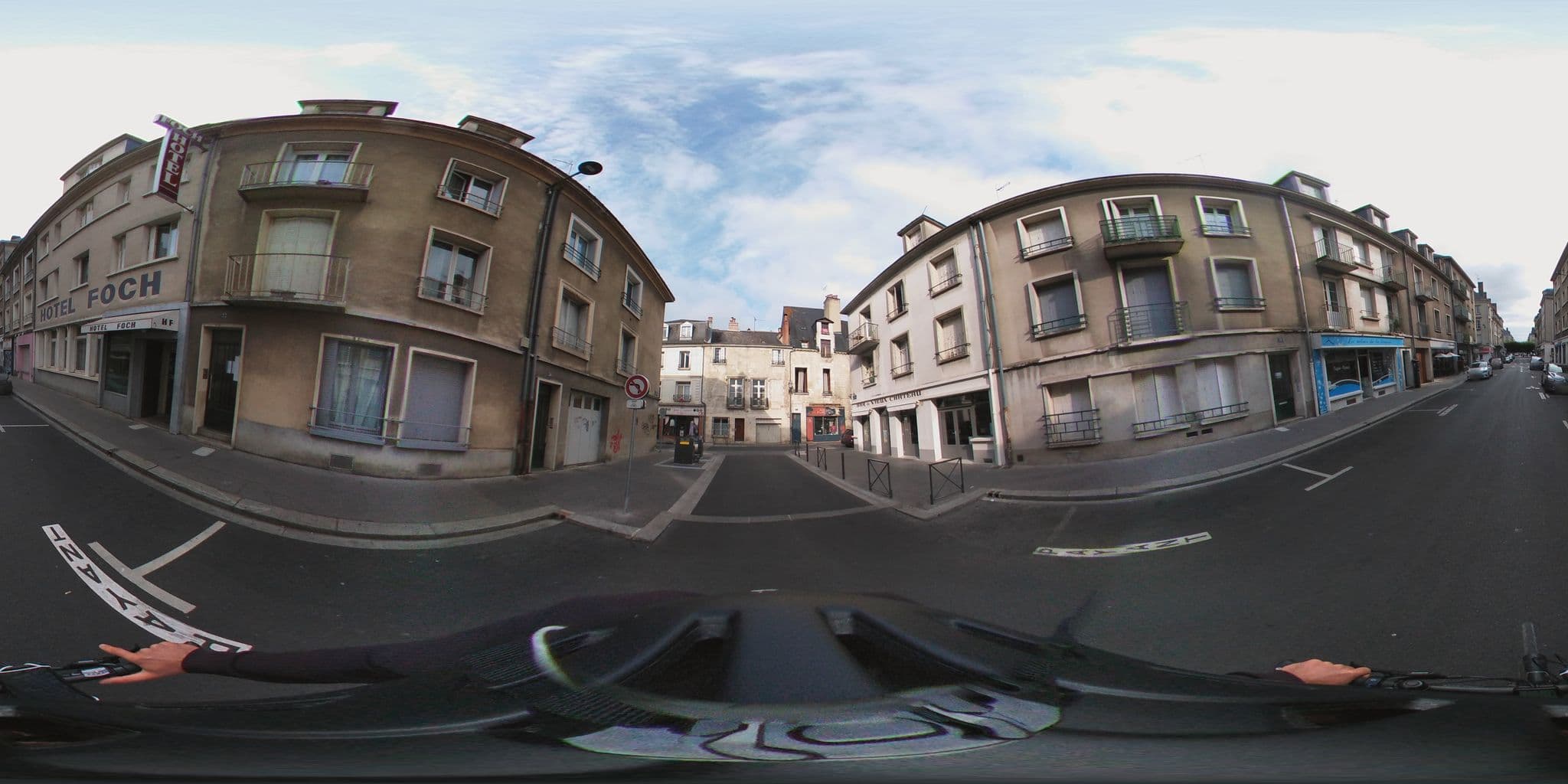 Street view near Hôtel Foch, La Riche — © monsieur_a (CC BY-SA · Mapillary)
