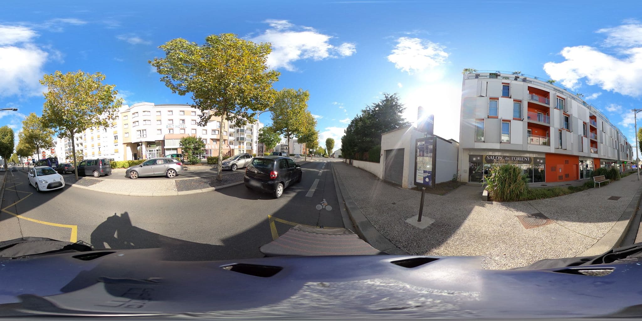 Street view near Cheops Hôtel Cheops Hôtel, Joué-lès-Tours — © monsieur_a (CC BY-SA · Mapillary)