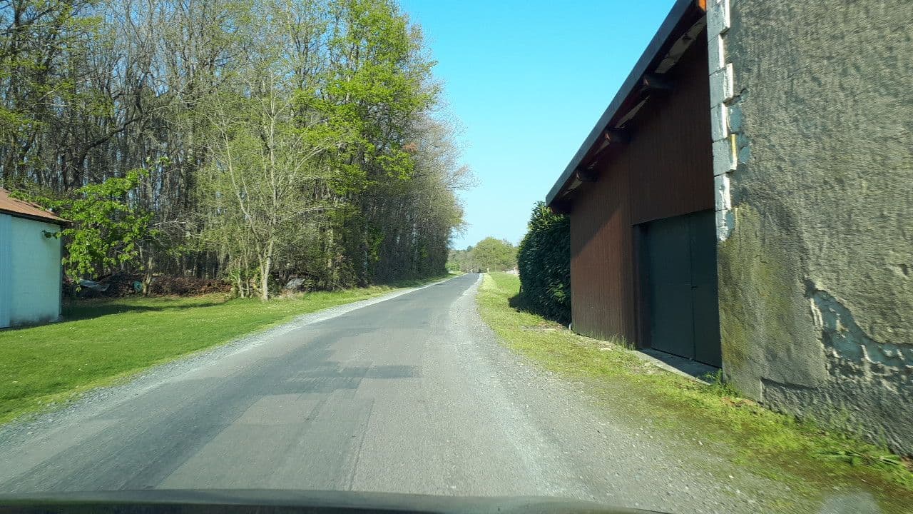 Street view near Gite du petit bouc, Thésée — © lluc (CC BY-SA · Mapillary)