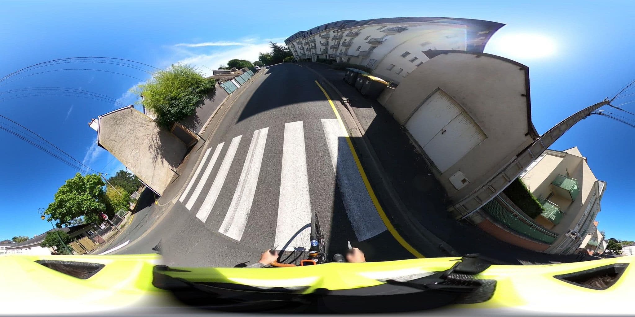 Street view near Le Cardinal, Amboise — © velocamion (CC BY-SA · Mapillary)
