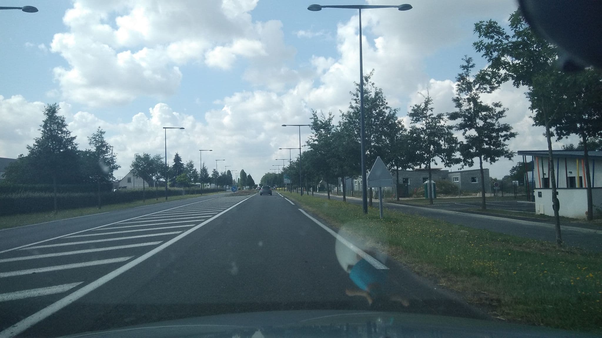 Street view near Hôtel The Originals Tours Sud Pic Epeiche, Montbazon — © monsieur_a (CC BY-SA · Mapillary)