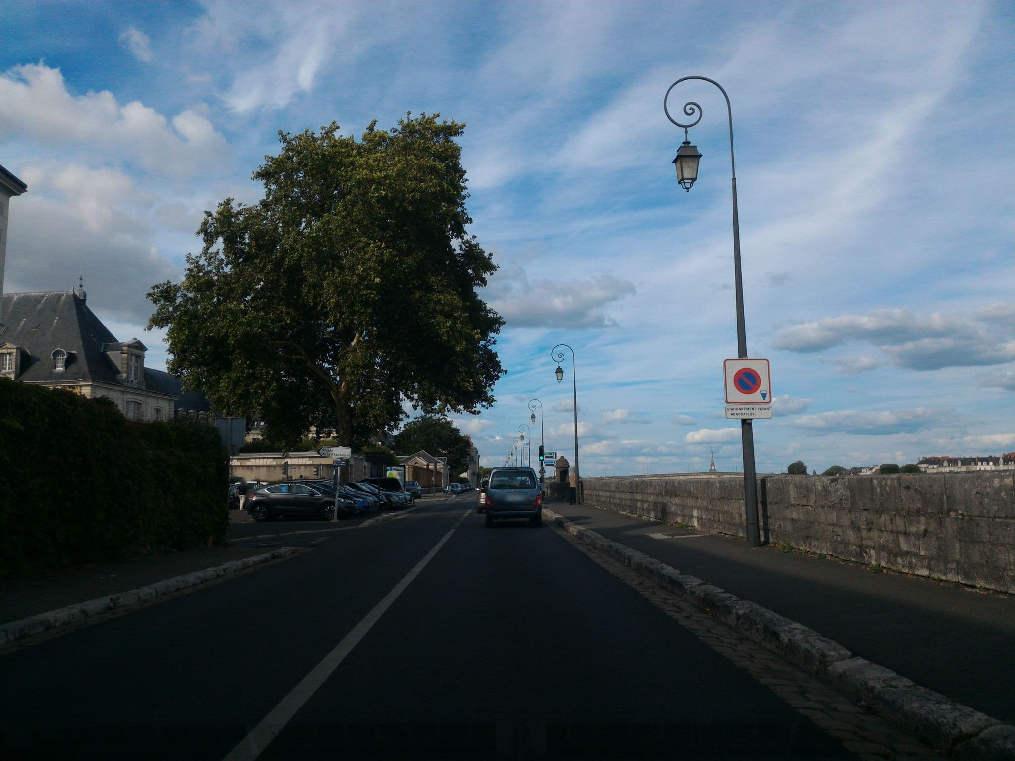 Street view near Côté Loire - Auberge Ligerienne, Blois — © fgouget (CC BY-SA · Mapillary)