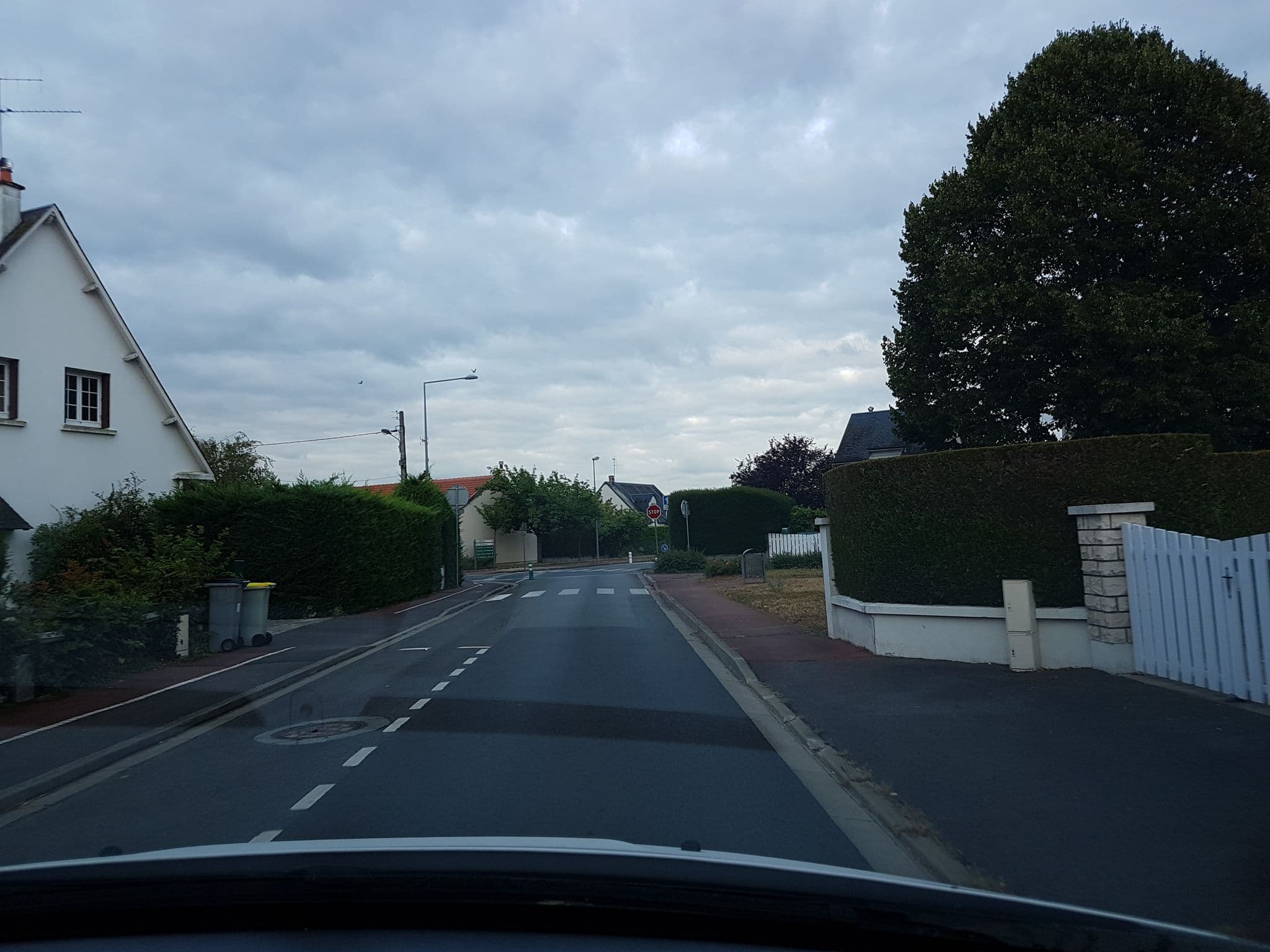 Street view near Hôtel Restaurant Balladins Tours Chambray les Tours, Chambray-lès-Tours — © grrosminet (CC BY-SA · Mapillary)
