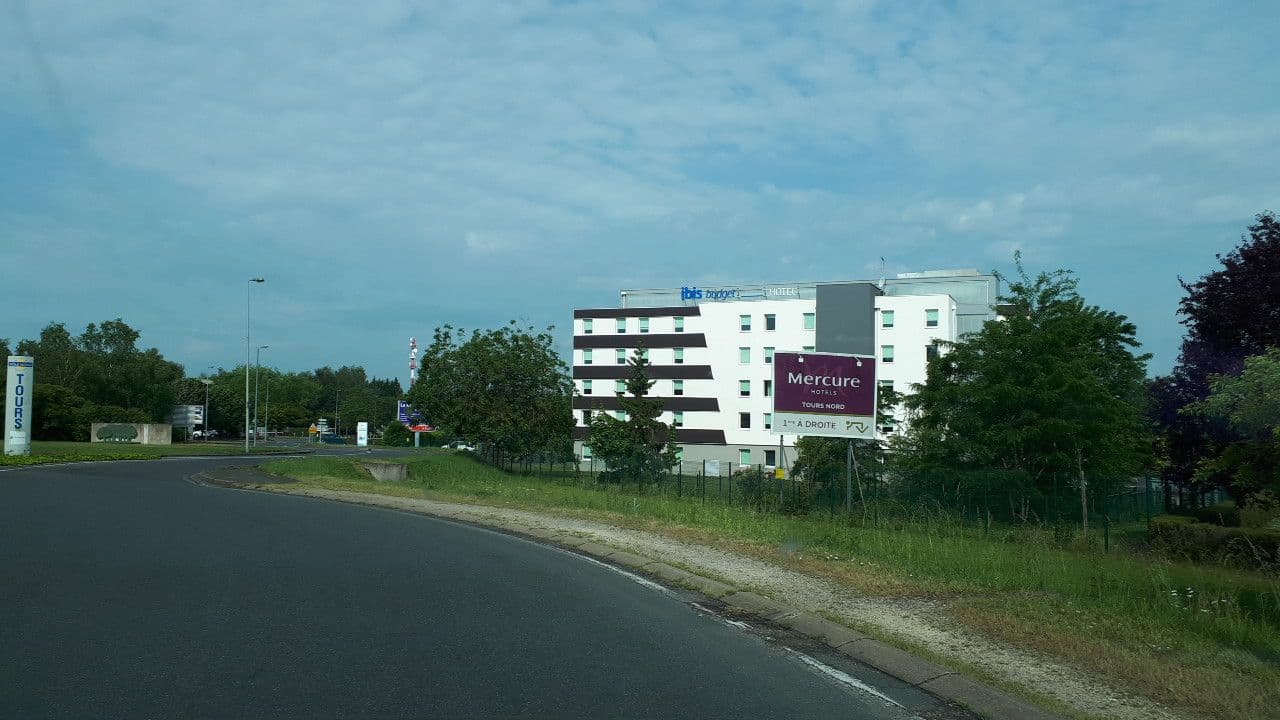 Street view near F1 Tours Nord Parcay Meslay, Parçay-Meslay — © lluc (CC BY-SA · Mapillary)