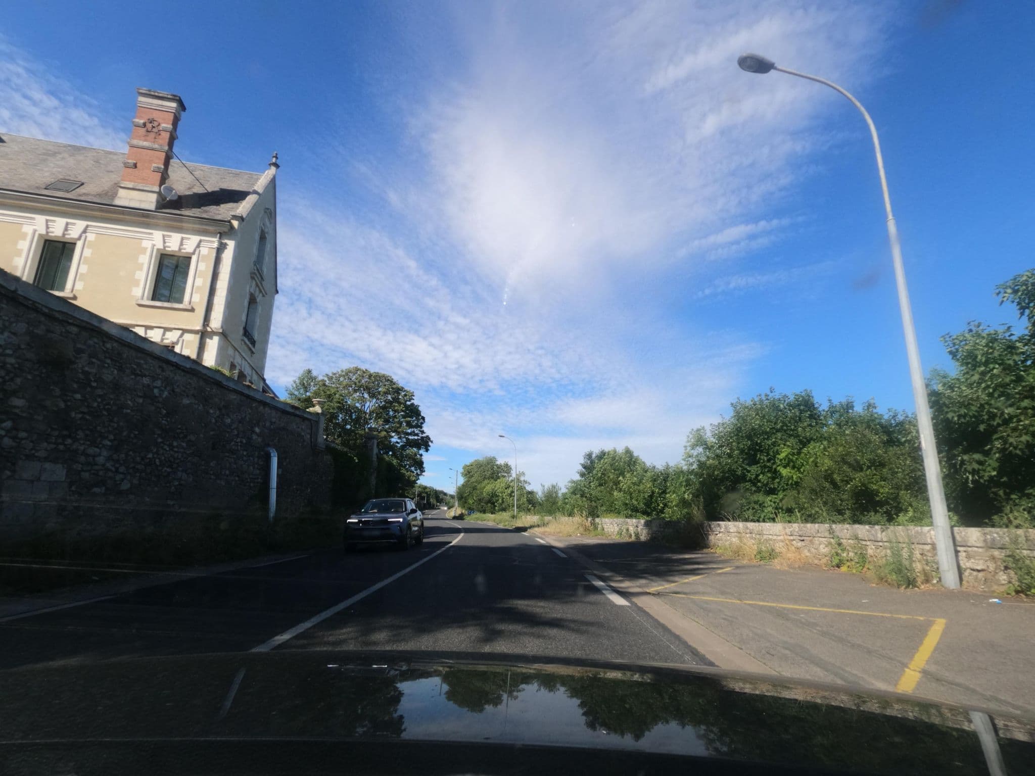 Street view near Benia&Oda, Chailles — © uwekoch (CC BY-SA · Mapillary)