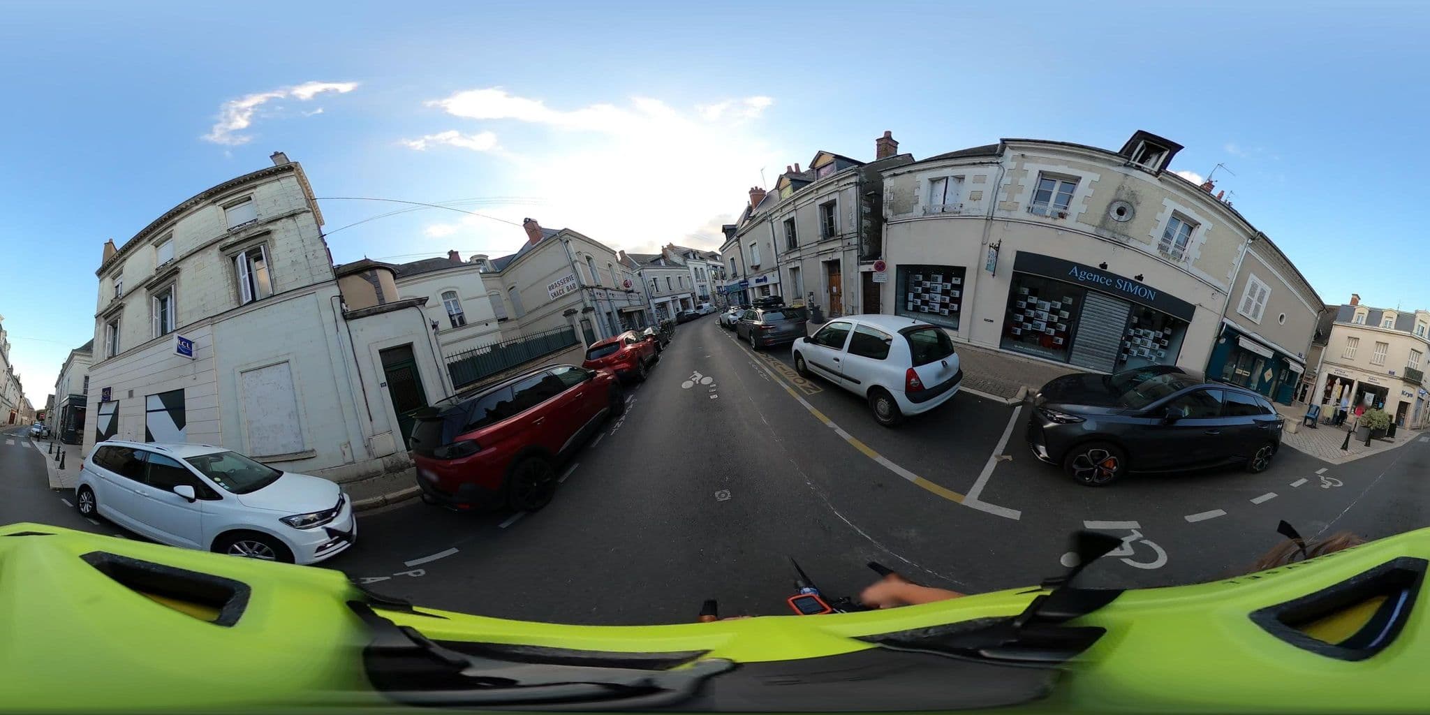 Street view near Gite NiLou, Amboise — © velocamion (CC BY-SA · Mapillary)