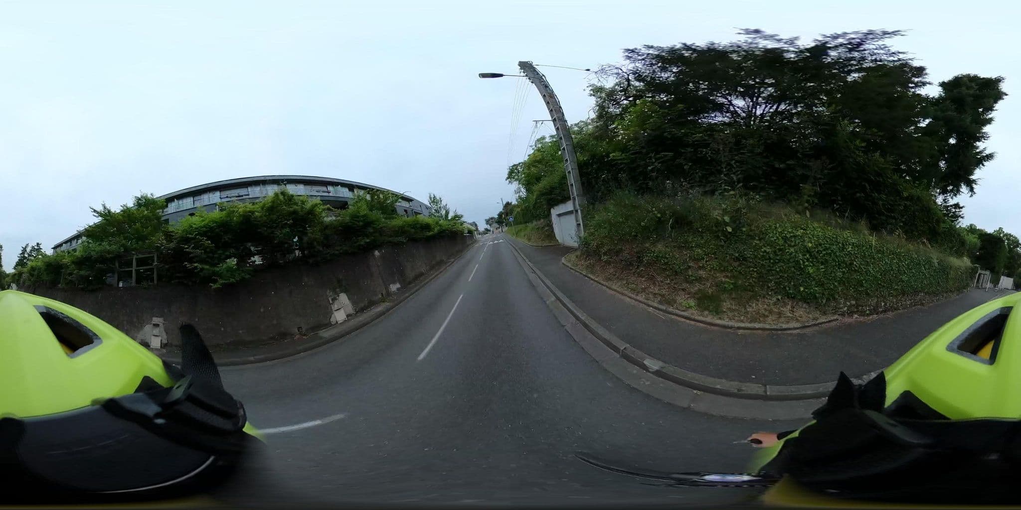 Street view near Résidence Services Seniors DOMITYS - Le Parc de Vinci, Amboise — © velocamion (CC BY-SA · Mapillary)