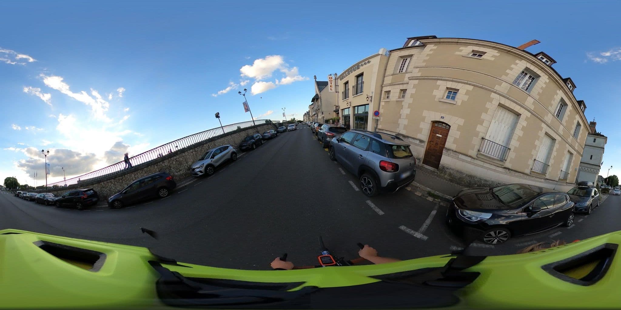 Street view near Auberge Marcheroux, Amboise — © velocamion (CC BY-SA · Mapillary)