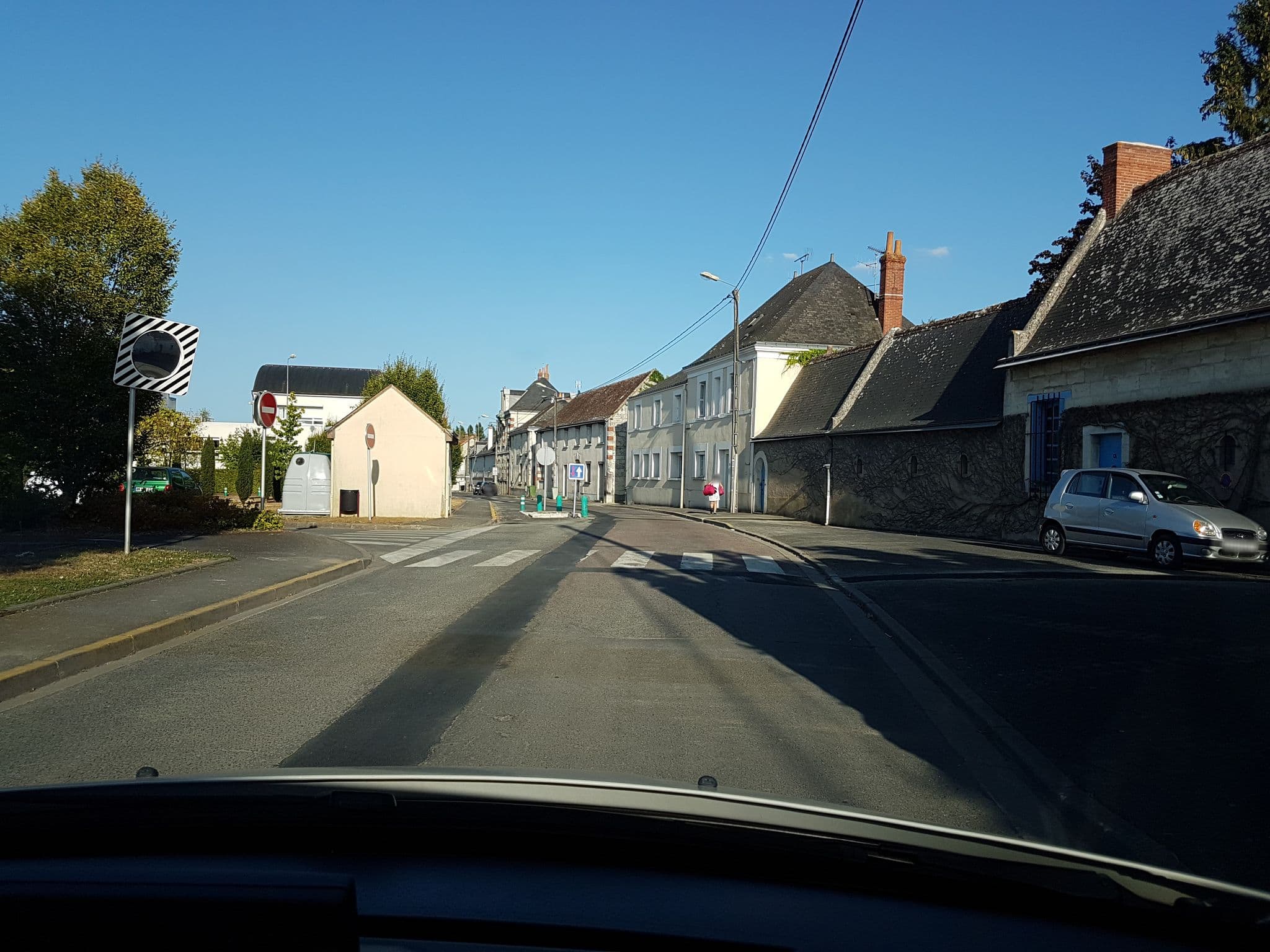 Street view near Laisne, Saint-Avertin — © grrosminet (CC BY-SA · Mapillary)
