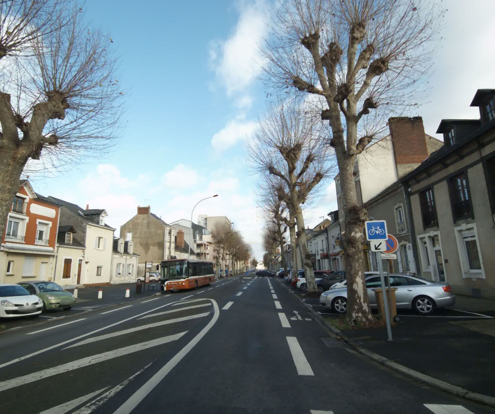Street view near Chaumière, Le Mans — © sogefi (CC BY-SA · Mapillary)