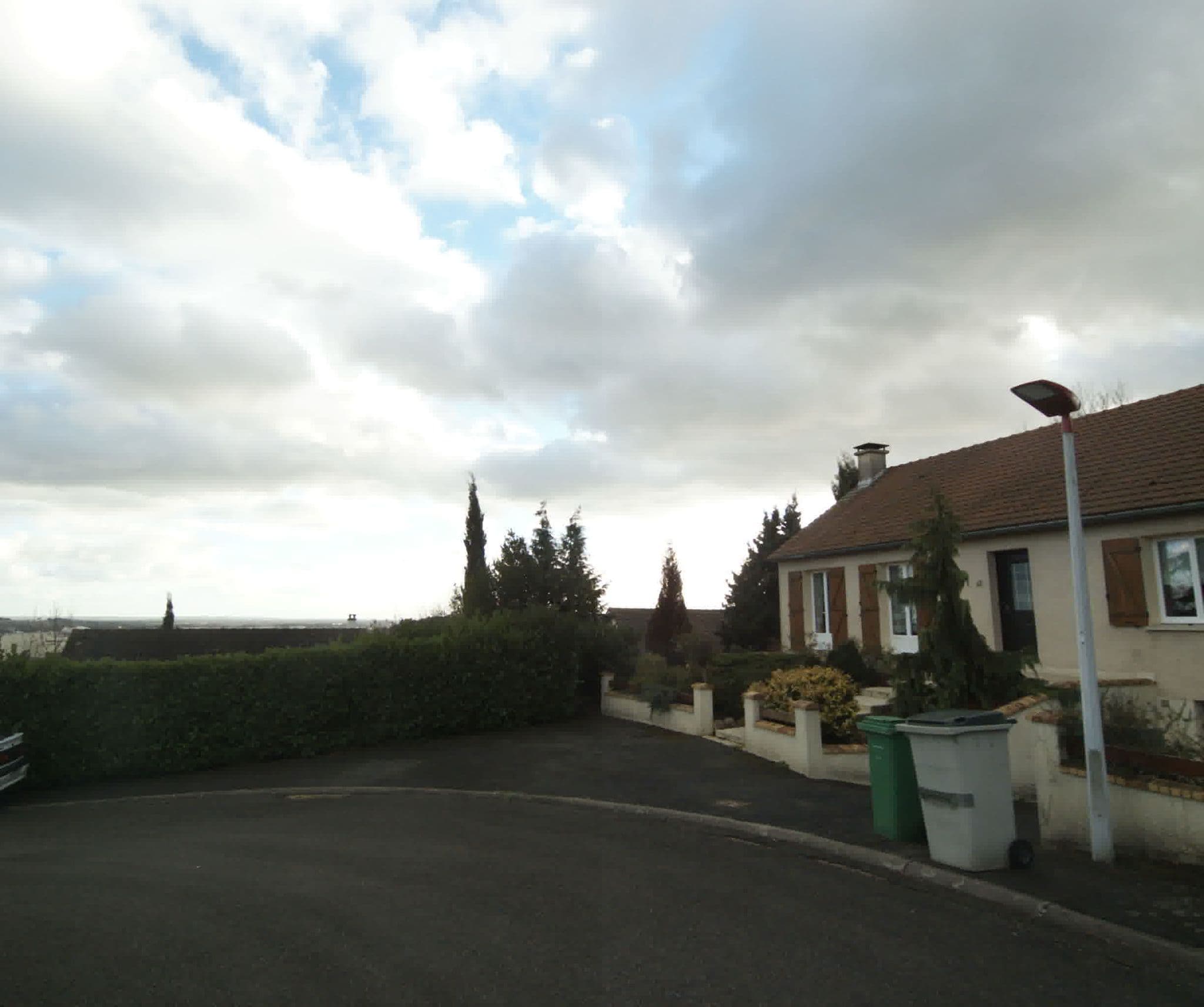 Street view near Les Bouvines, Allonnes — © sogefi (CC BY-SA · Mapillary)