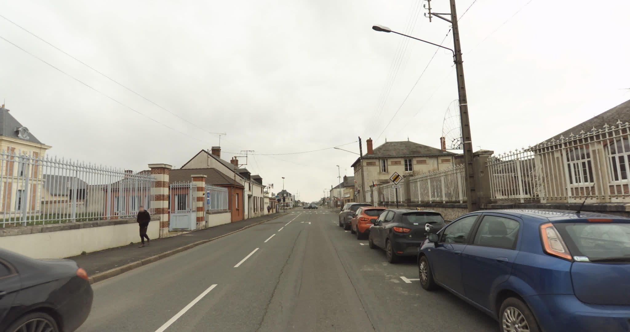 Street view near Francois Getti, Châteaudun — © sogefi (CC BY-SA · Mapillary)