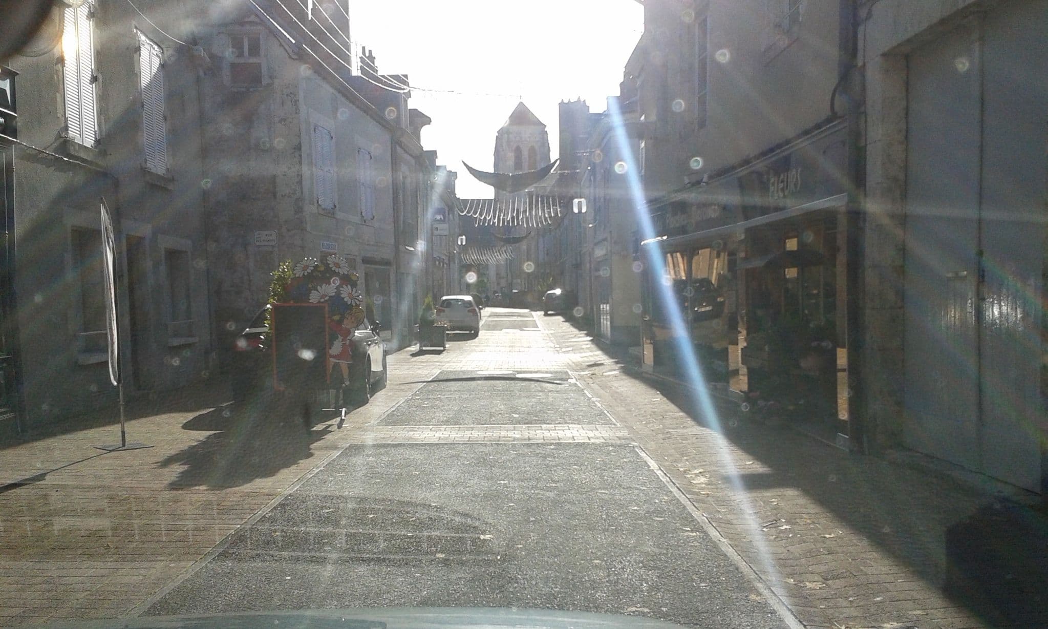 Street view near Chambres d'hôtes et Gîte Felicidade, Mer — © df45 (CC BY-SA · Mapillary)