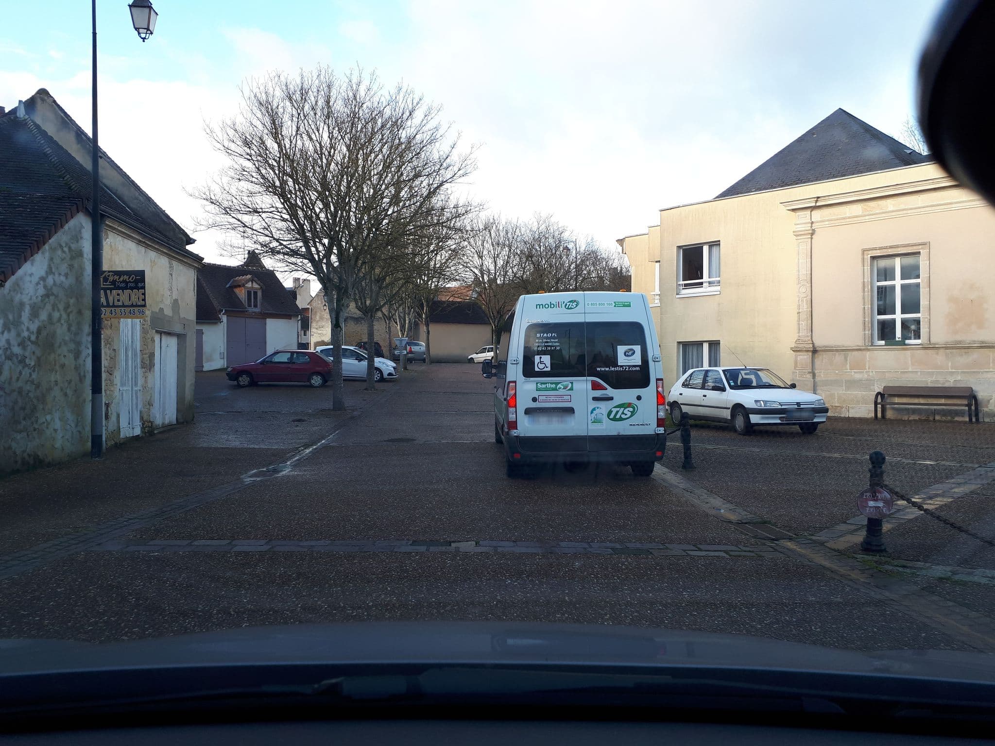 Street view near La Baronnie Du Fort Hotel Mamers, Mamers — © quicky (CC BY-SA · Mapillary)