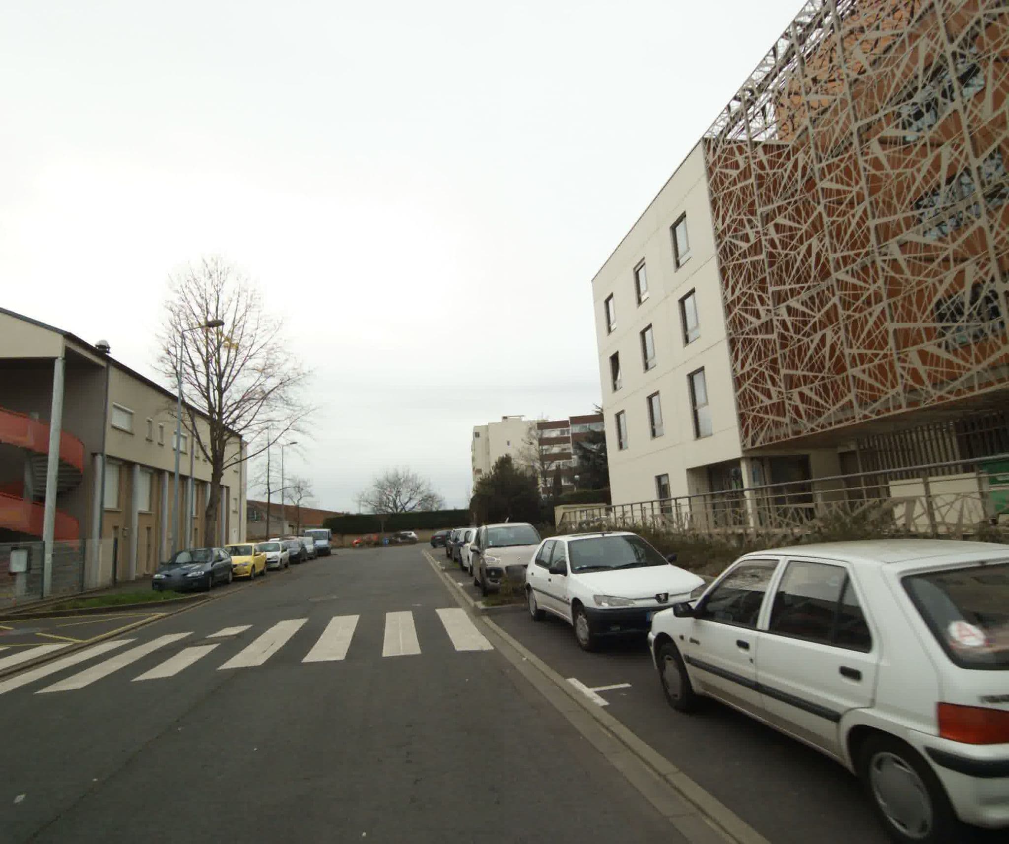 Street view near LNA Santé Résidence le Monthéard, Le Mans — © sogefi (CC BY-SA · Mapillary)