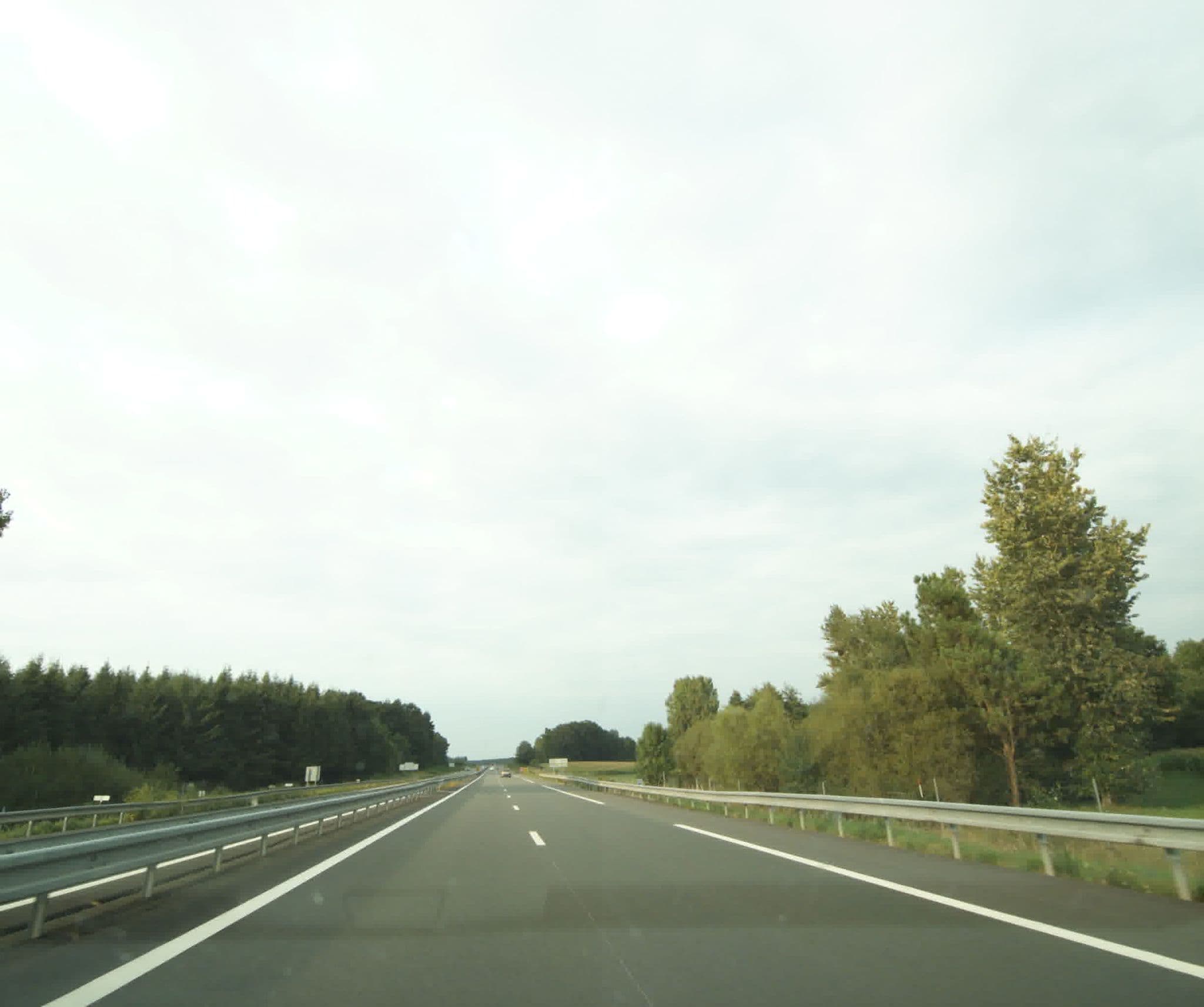 Street view near Le Petit Chaton, Brette-les-Pins — © sogefi (CC BY-SA · Mapillary)