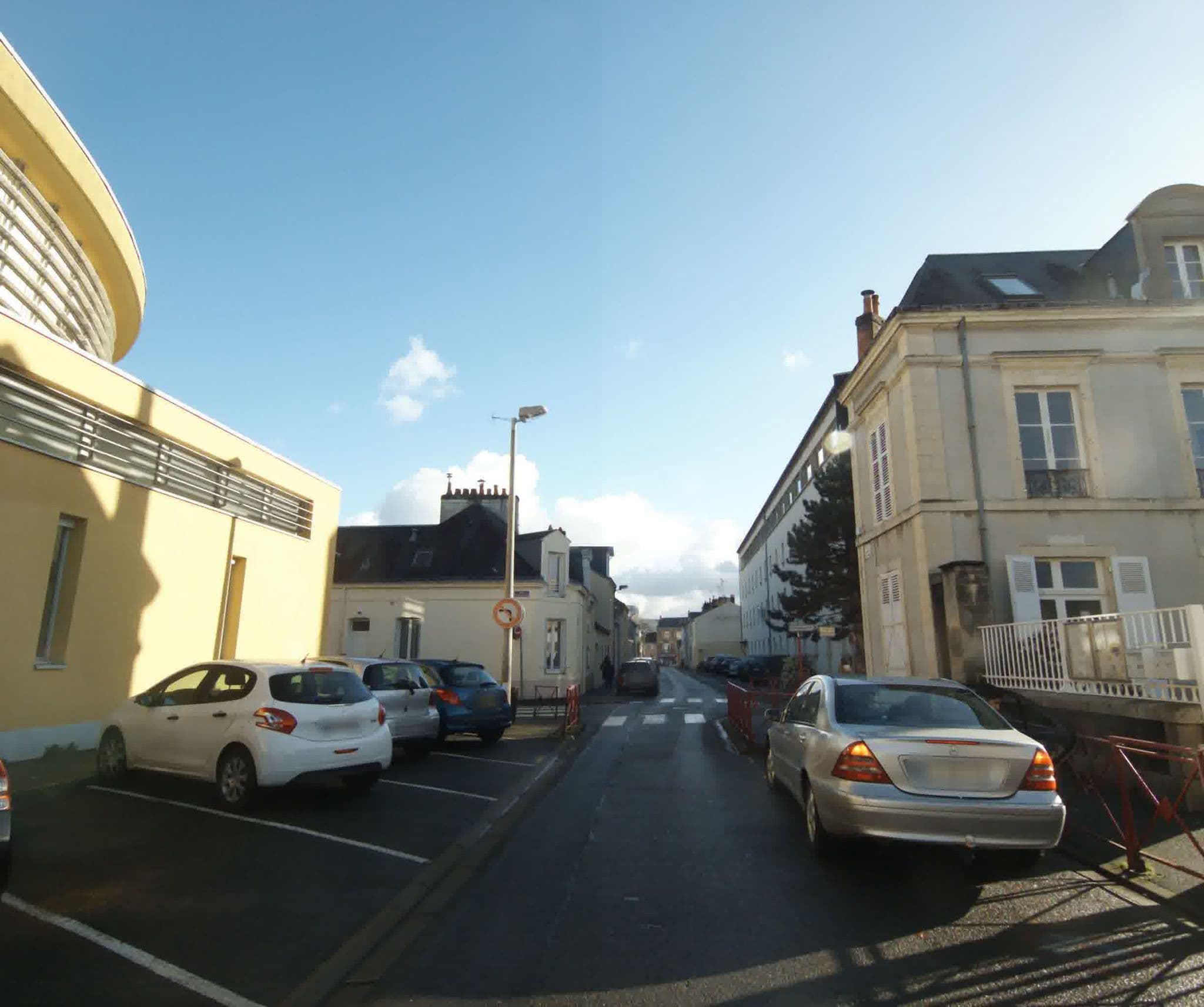 Street view near Loisirs Pluriel, Le Mans — © sogefi (CC BY-SA · Mapillary)