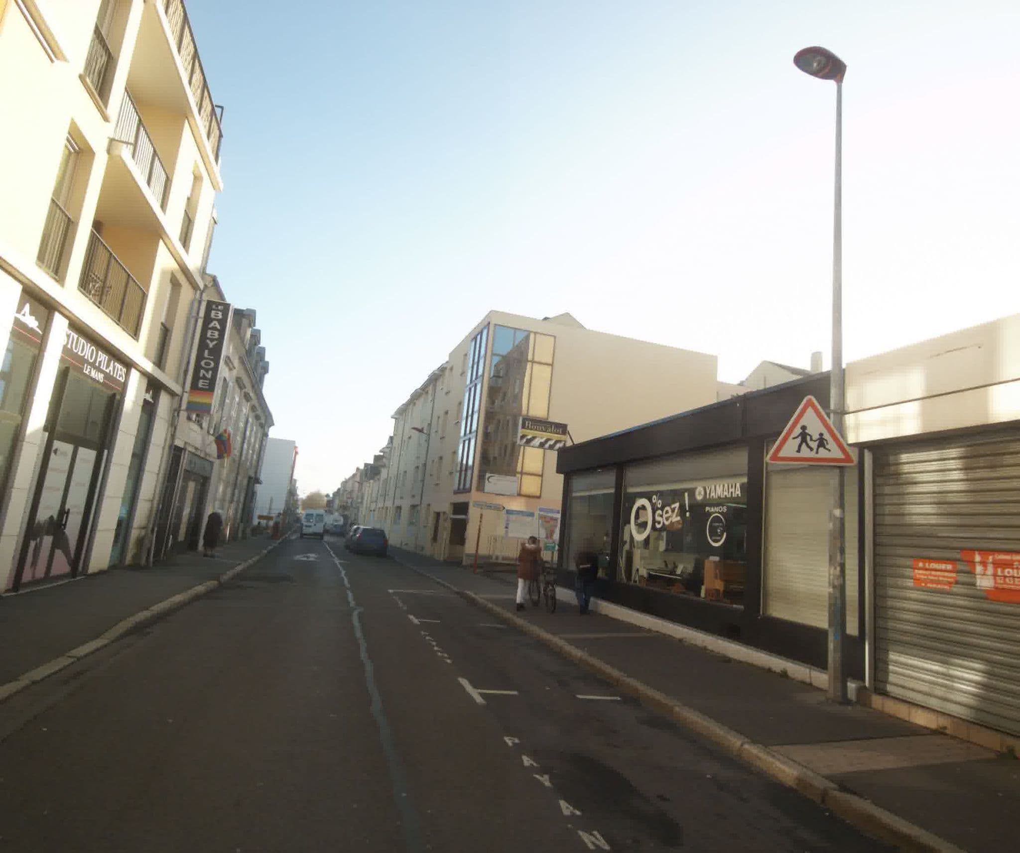 Street view near La Demeure Saint-Denis, Le Mans — © sogefi (CC BY-SA · Mapillary)