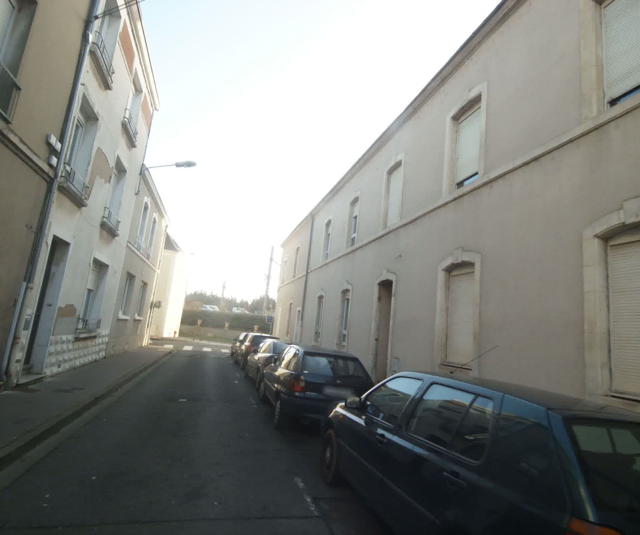 Street view near Hôtel de Rennes, Le Mans — © sogefi (CC BY-SA · Mapillary)