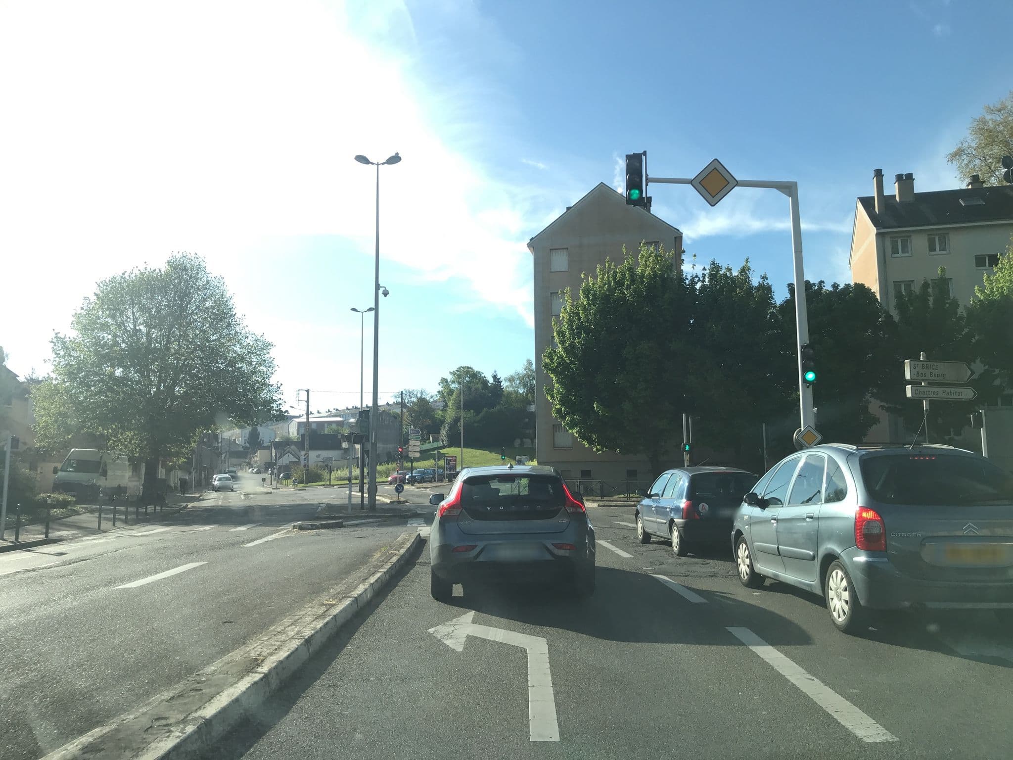 Street view near Récré Chats Hotel, Chartres — © unmap (CC BY-SA · Mapillary)
