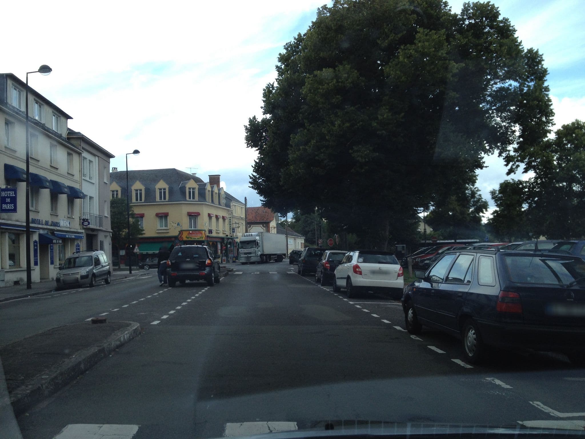Street view near Hôtel de Rouen, Alençon — © zors1843 (CC BY-SA · Mapillary)