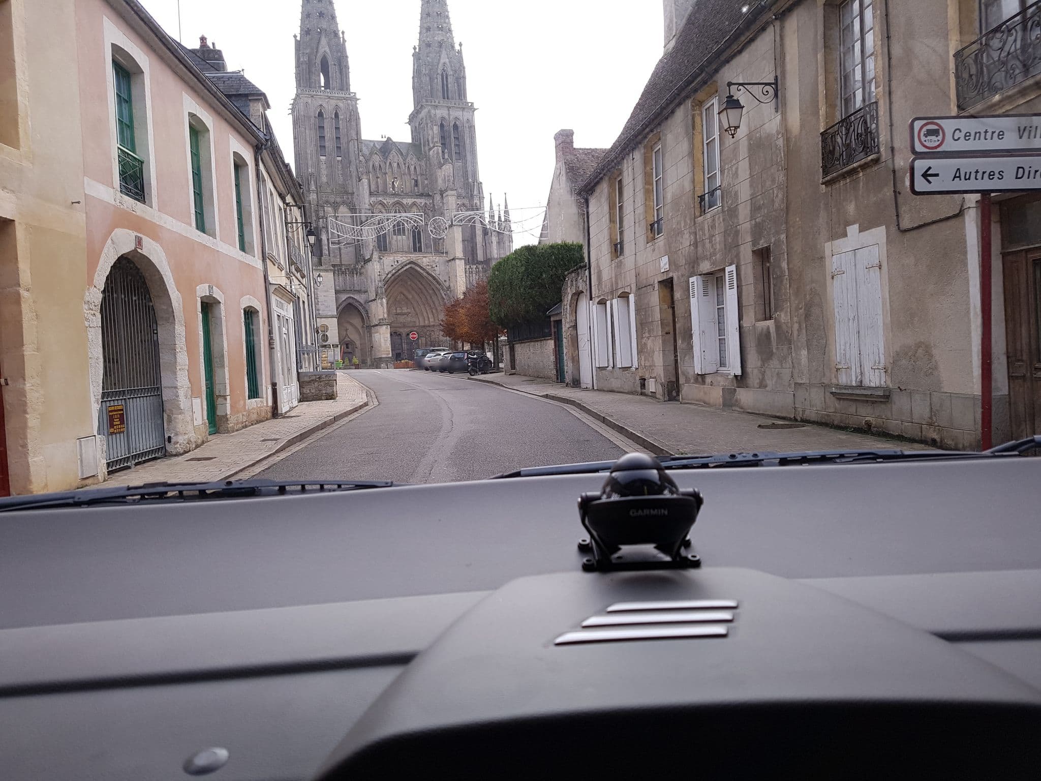 Street view near Besniard Jean-Claude, Sées — © bernardvoyageur (CC BY-SA · Mapillary)