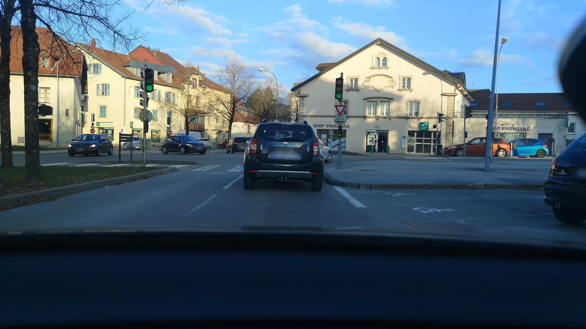 Street view near Le P'tit Saint-Pierre, Pontarlier — © globeur (CC BY-SA · Mapillary)