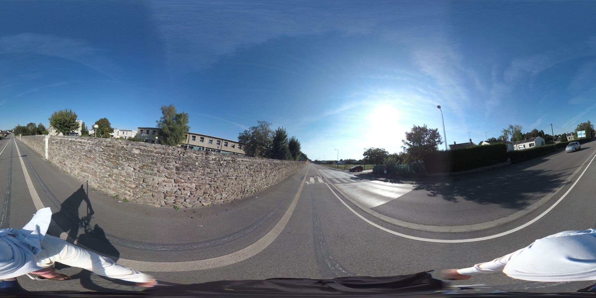 Street view near Le Chapeau Rouge, Alençon — © geovelo (CC BY-SA · Mapillary)