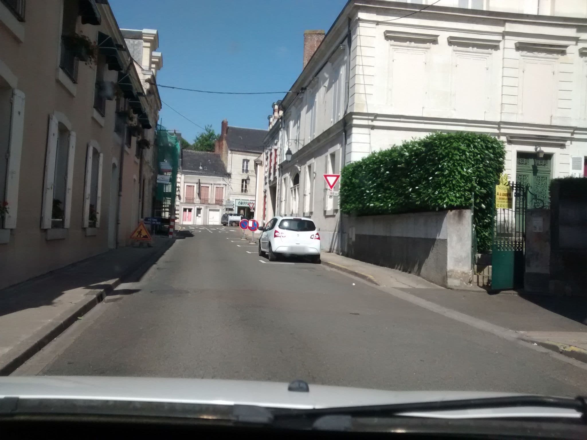 Street view near hotel angleterre, Saint-Calais — © mgageo (CC BY-SA · Mapillary)